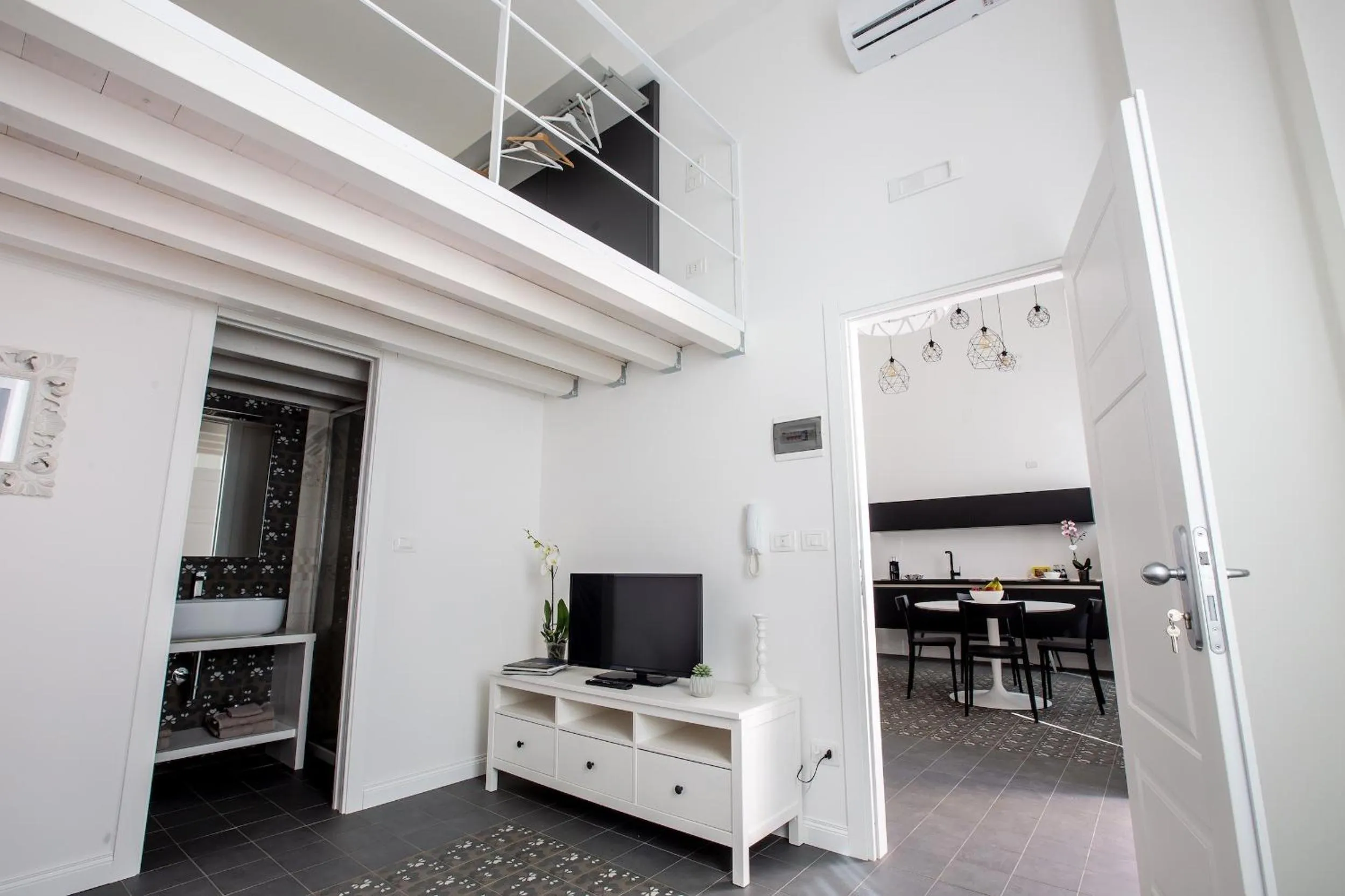 TV and multimedia in Aruci b&b