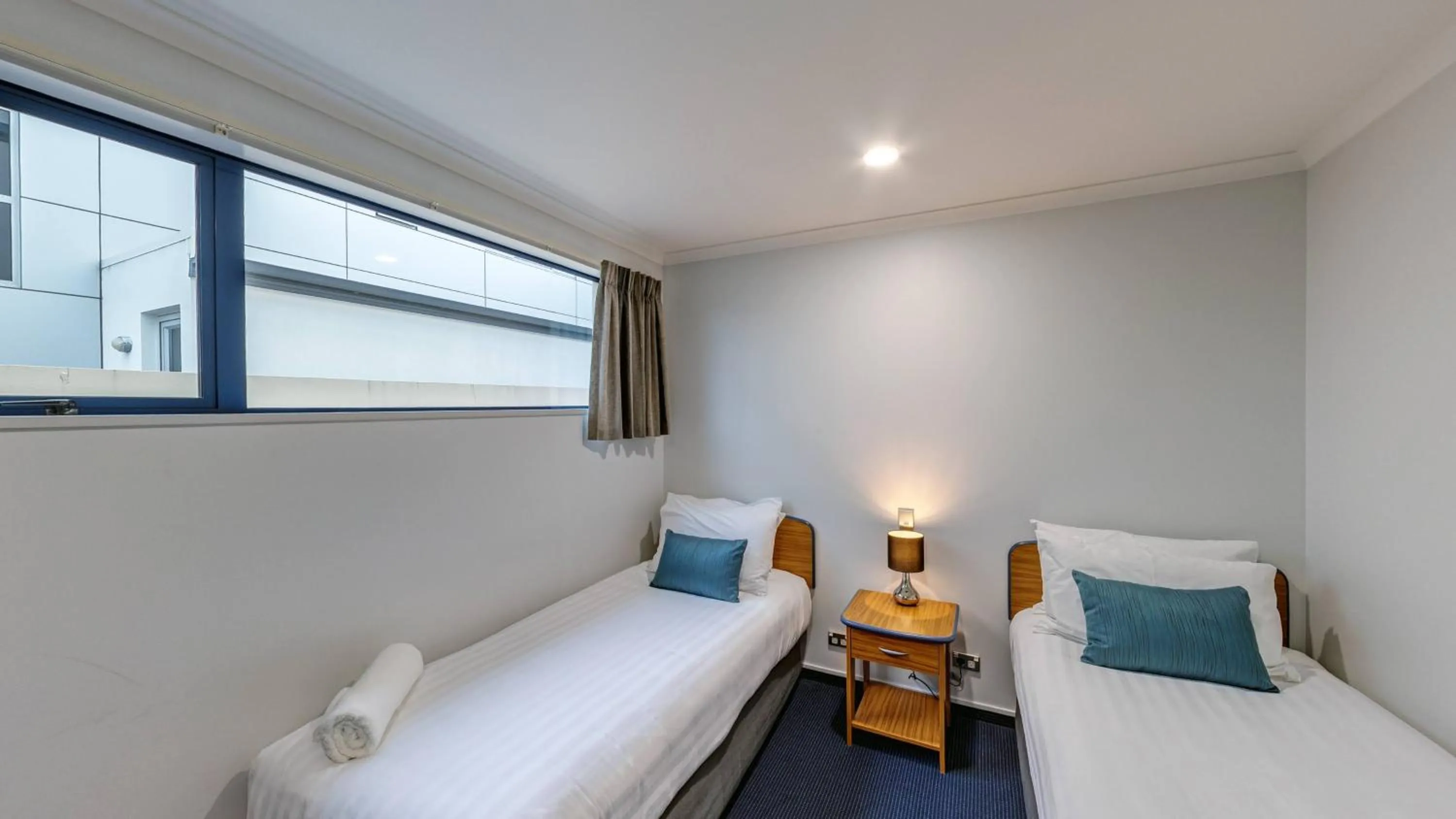 Bedroom, Bed in Bay Viaduct Motor Lodge