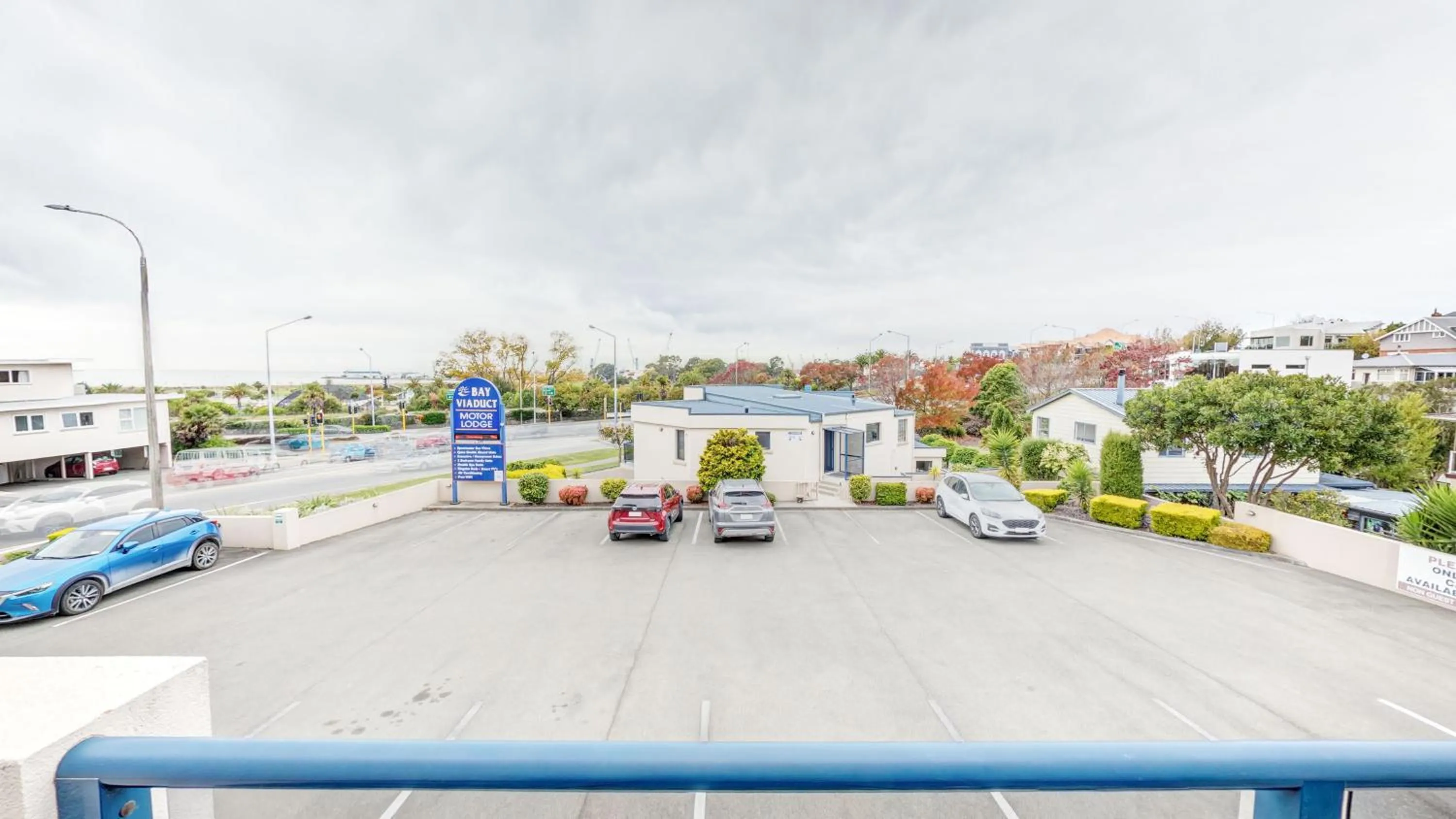 Sea view in Bay Viaduct Motor Lodge