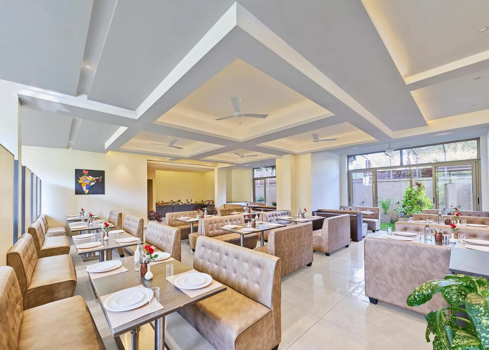 Restaurant/places to eat in Shivsagar Resort & Spa