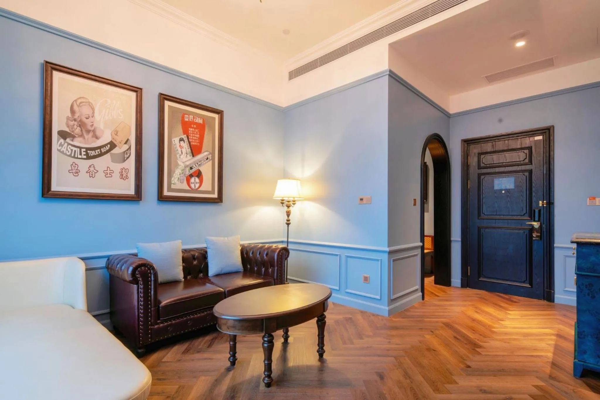 Bedroom in Hotel Indigo Heilong Lake by IHG