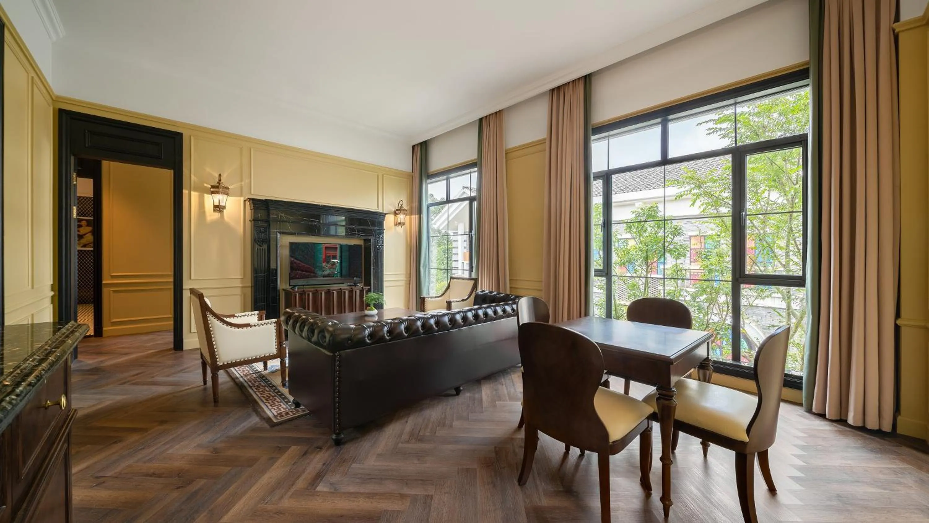 Photo of the whole room in Hotel Indigo Heilong Lake by IHG