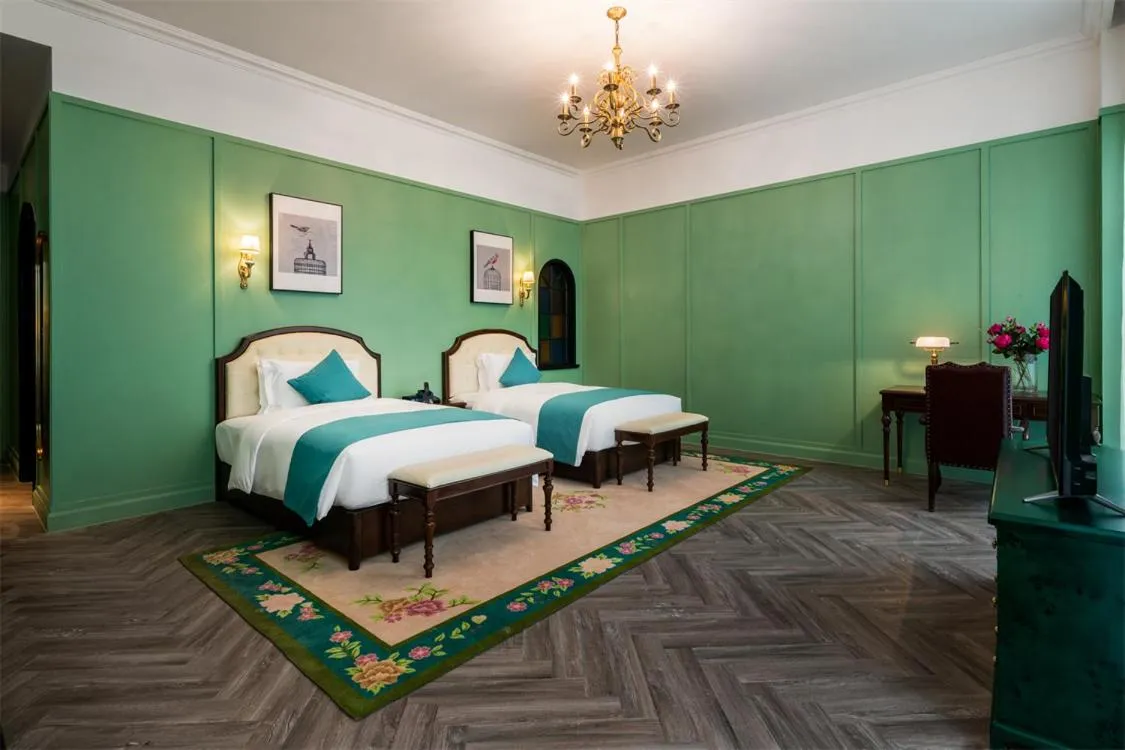 Photo of the whole room in Hotel Indigo Heilong Lake by IHG