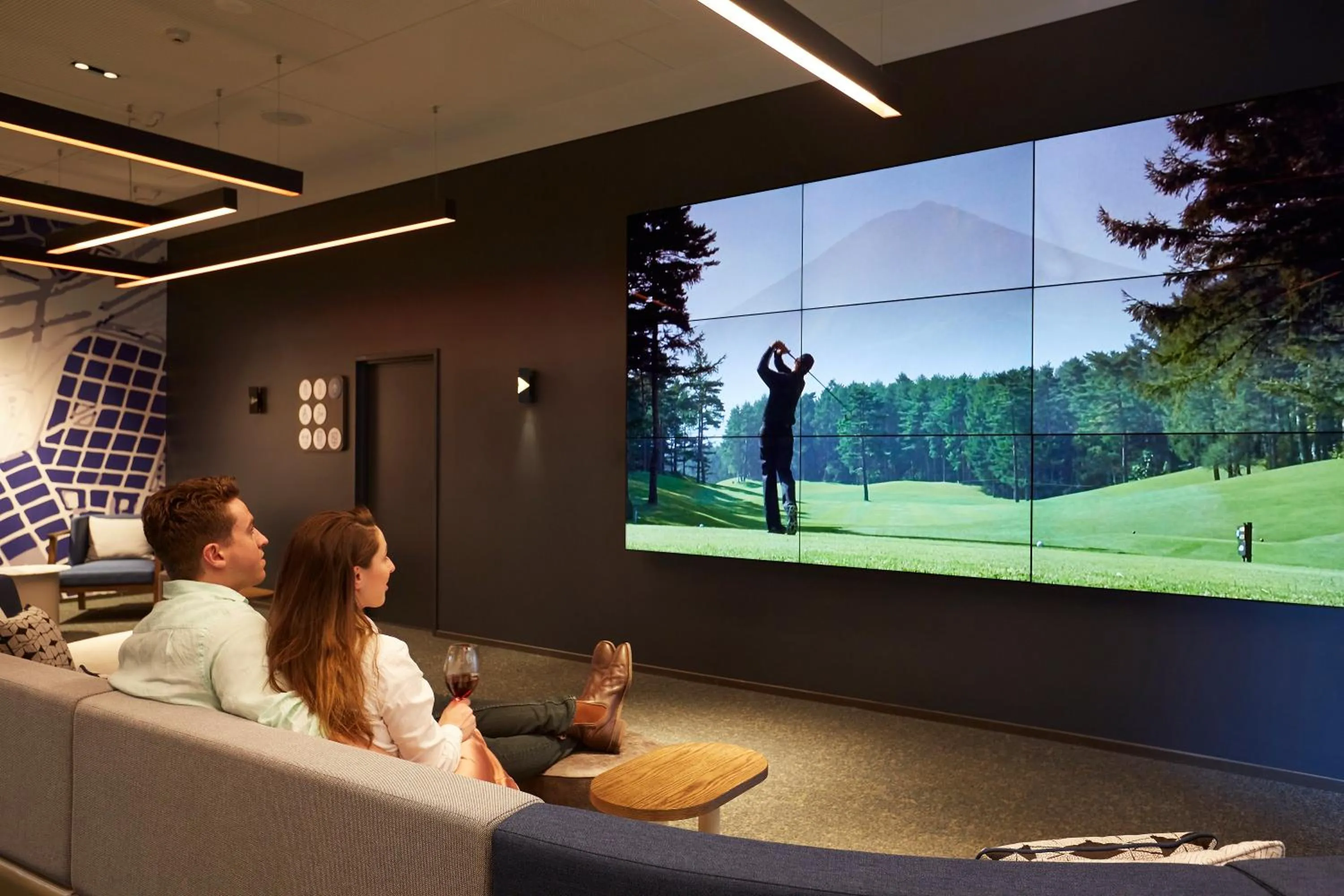 Meeting/conference room in Holiday Inn Express Melbourne Southbank by IHG