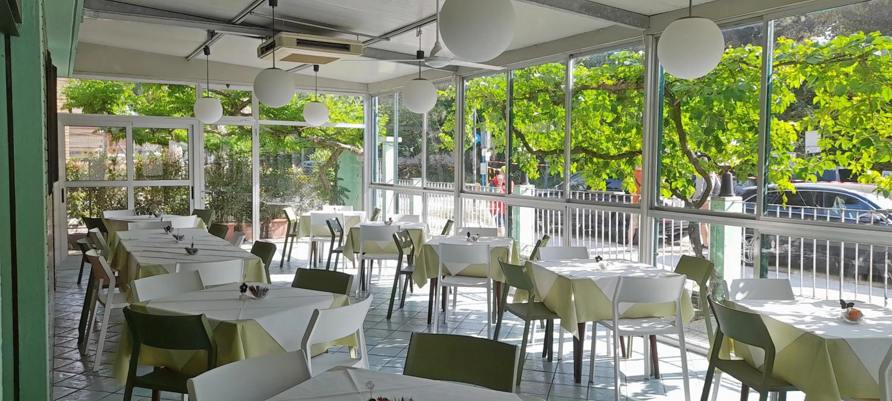 Lounge or bar in Hotel Maddalena