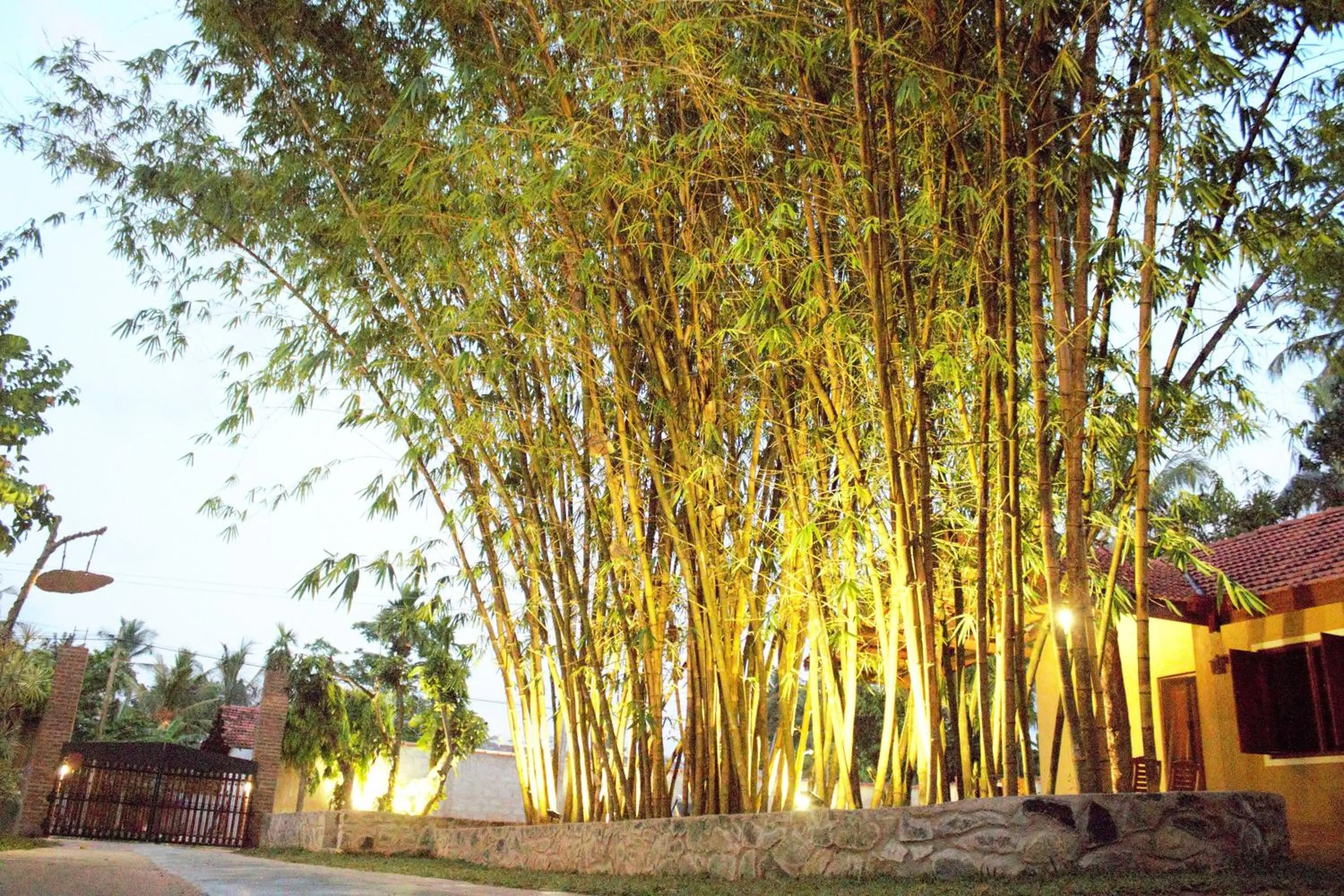 Facade/entrance in Villa Shade