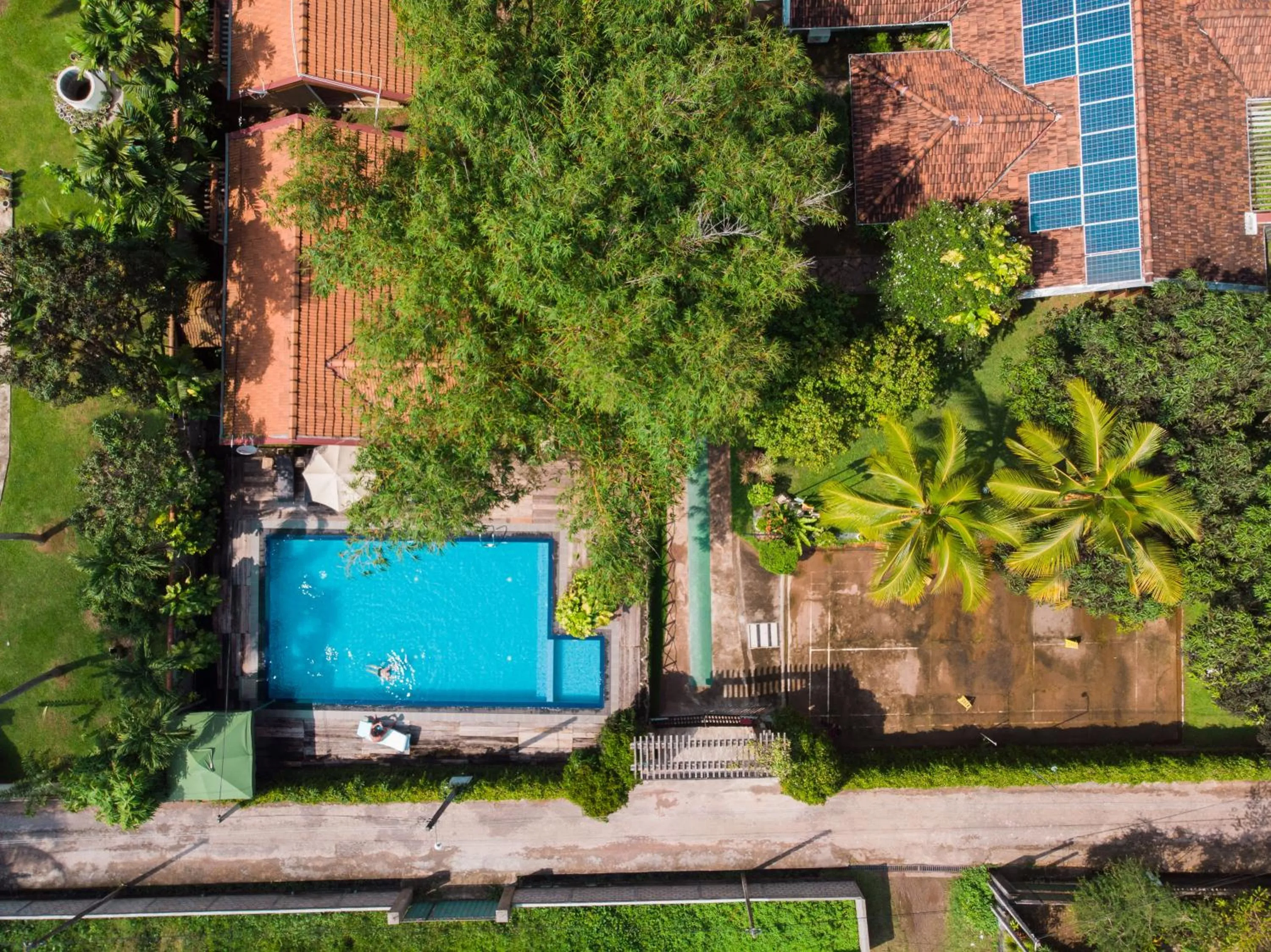 Bird's eye view in Villa Shade