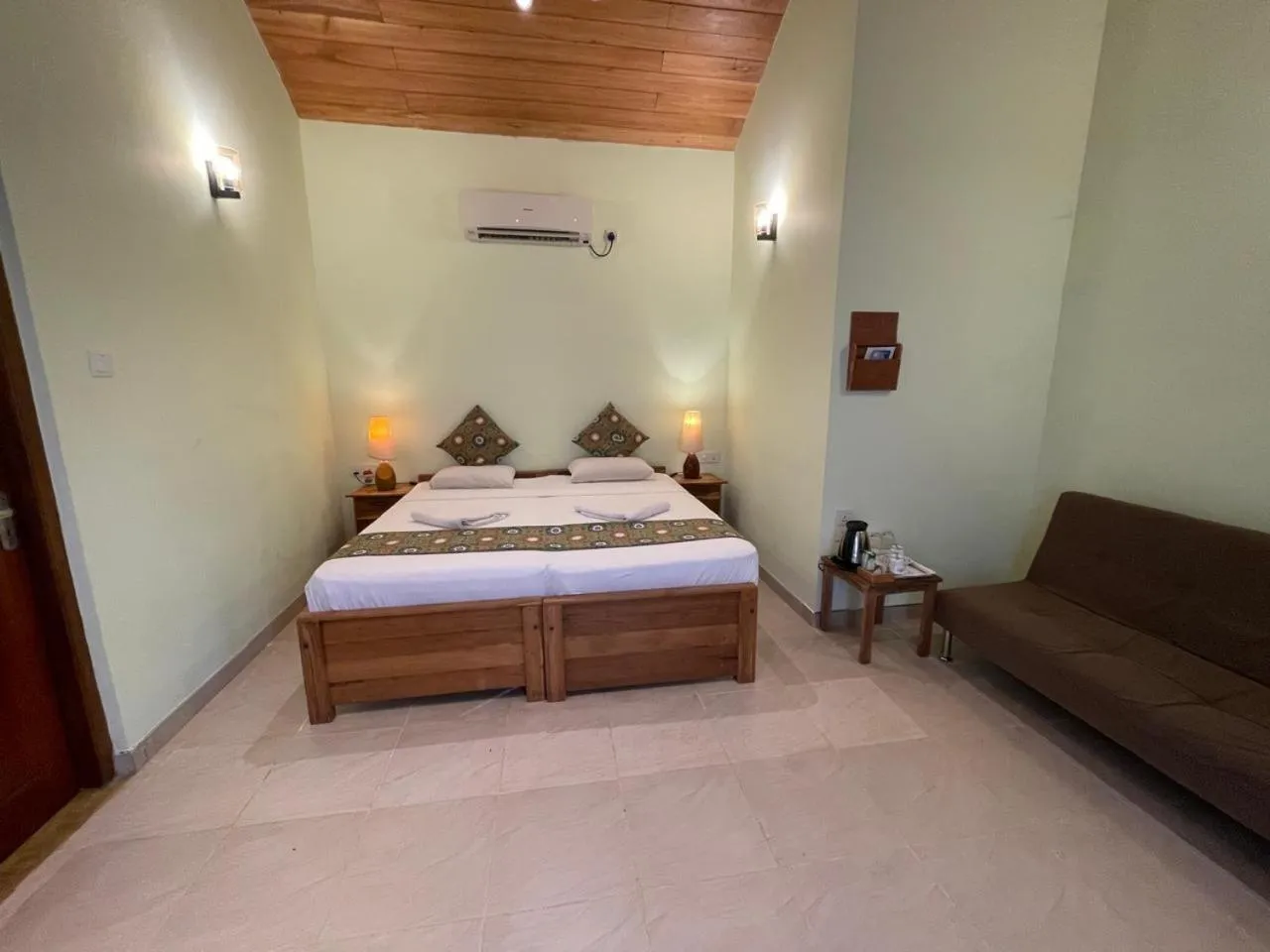 Bed in Villa Shade