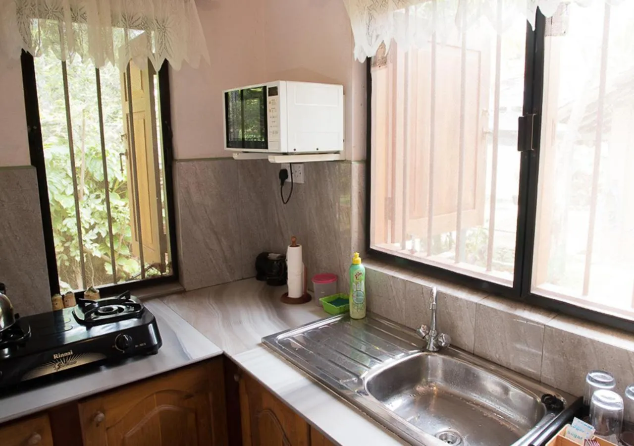 Coffee/tea facilities in Villa Shade