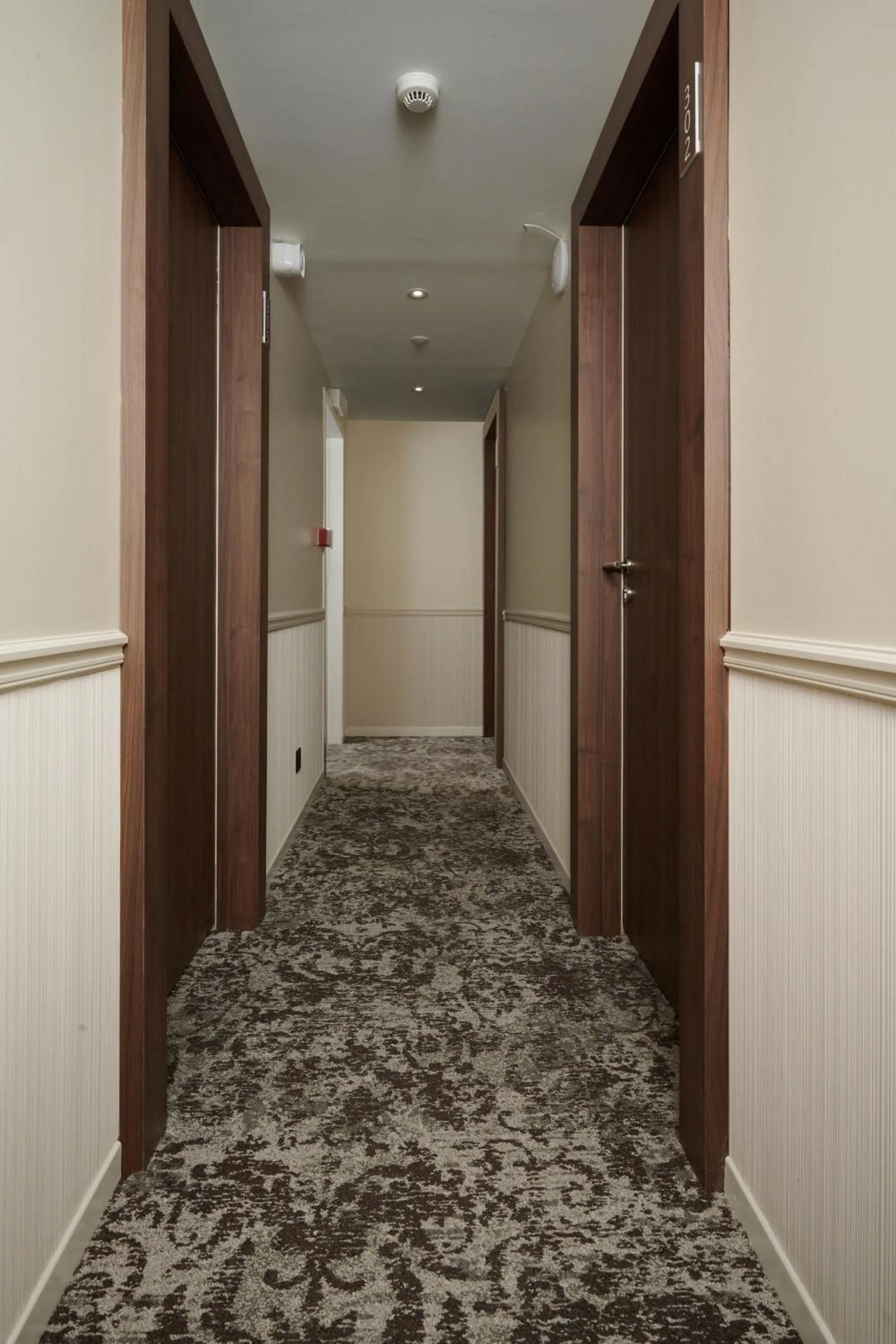 Property building in VLH Montparnasse Eiffel