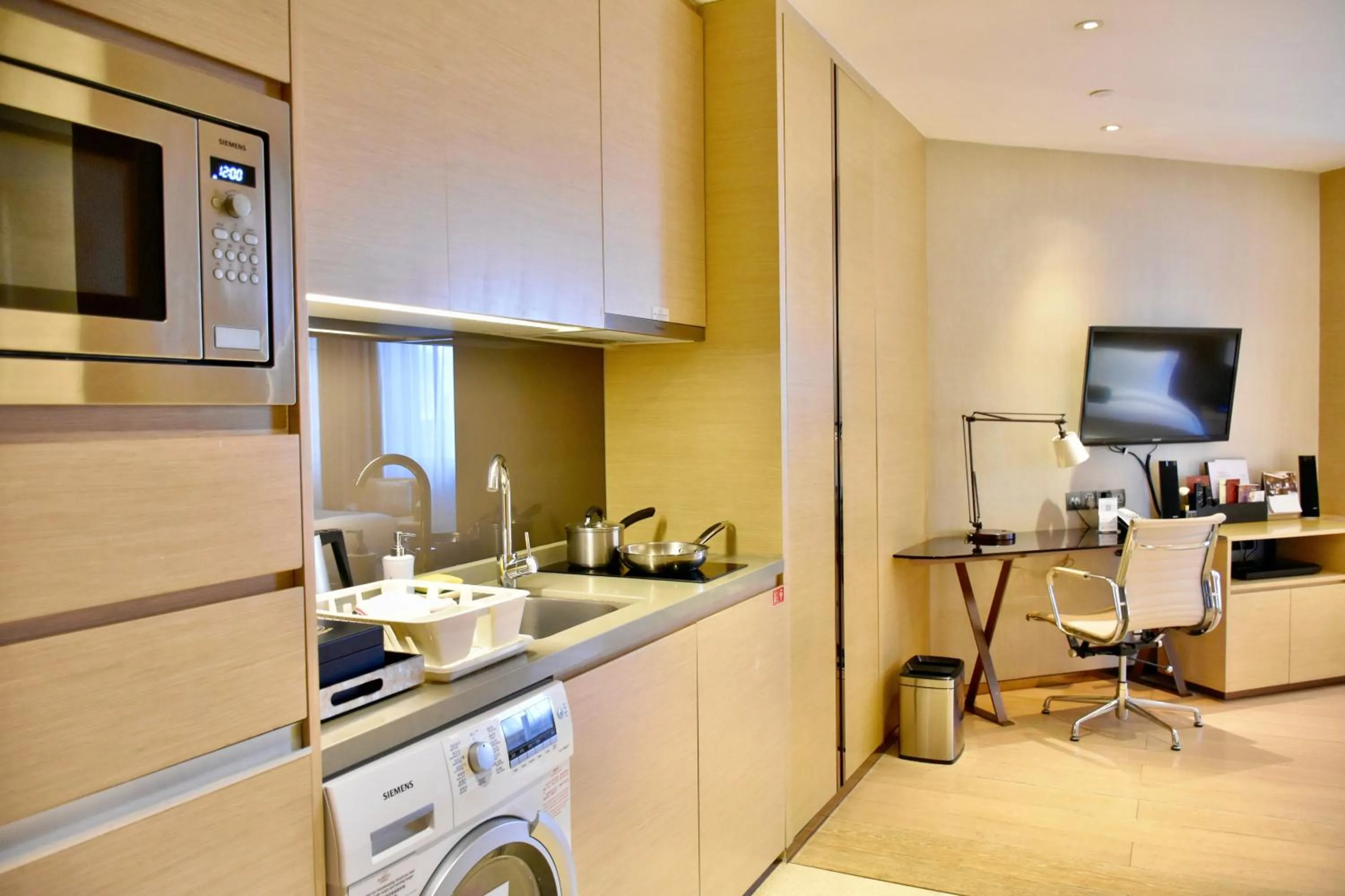 Kitchen or kitchenette in Fraser Suites Guangzhou