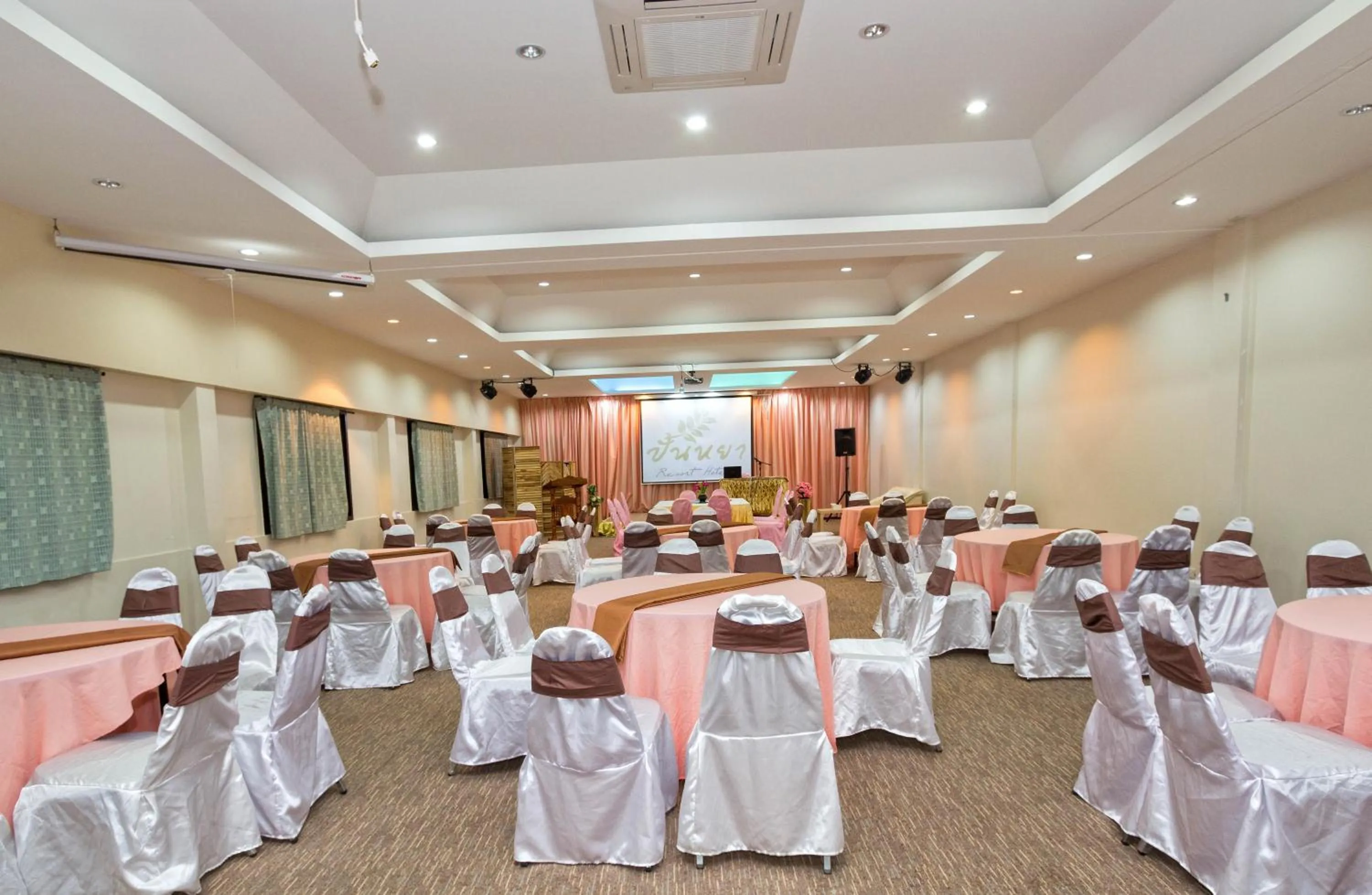 Banquet/Function facilities in Panya Resort Hotel