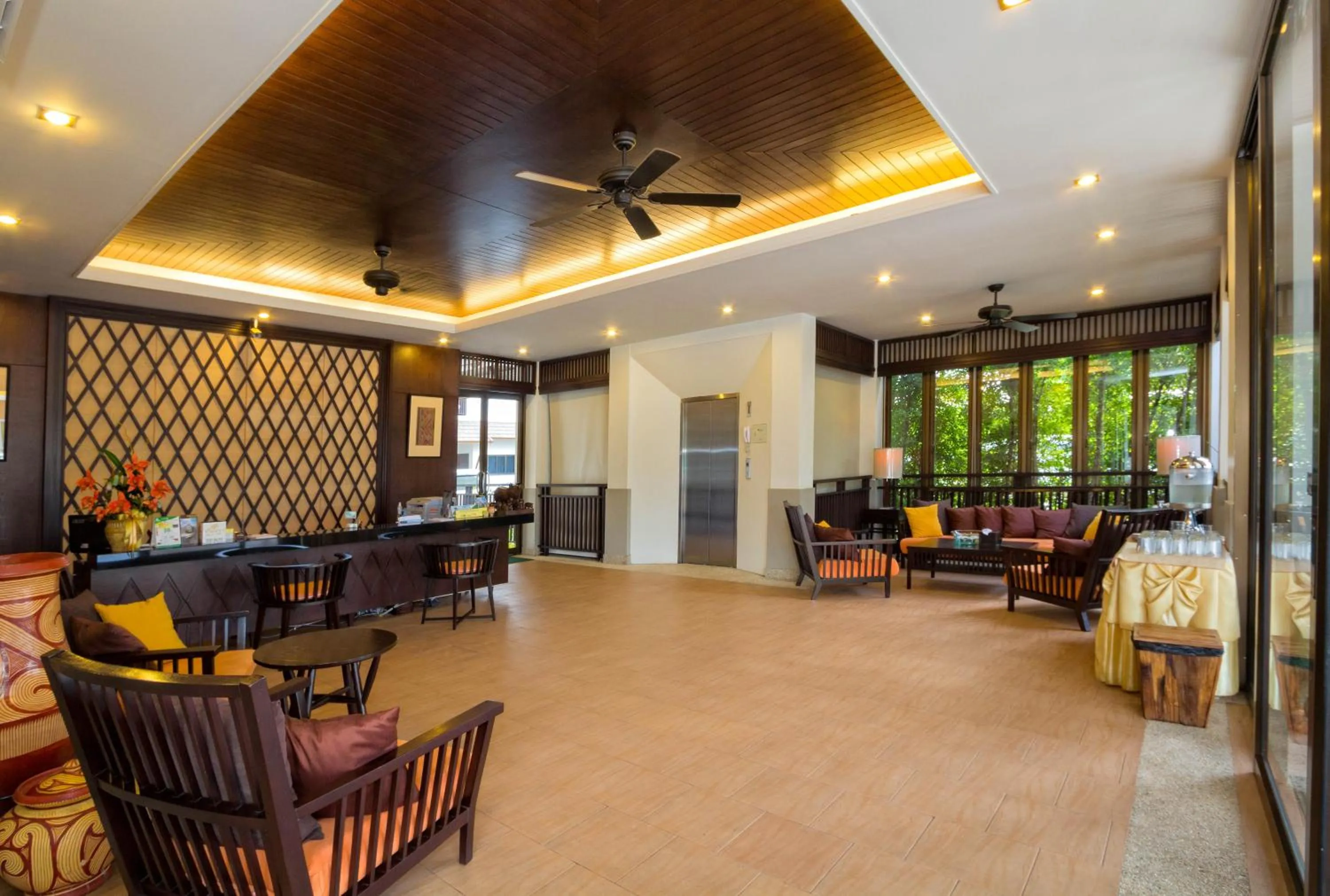 Seating area in Panya Resort Hotel