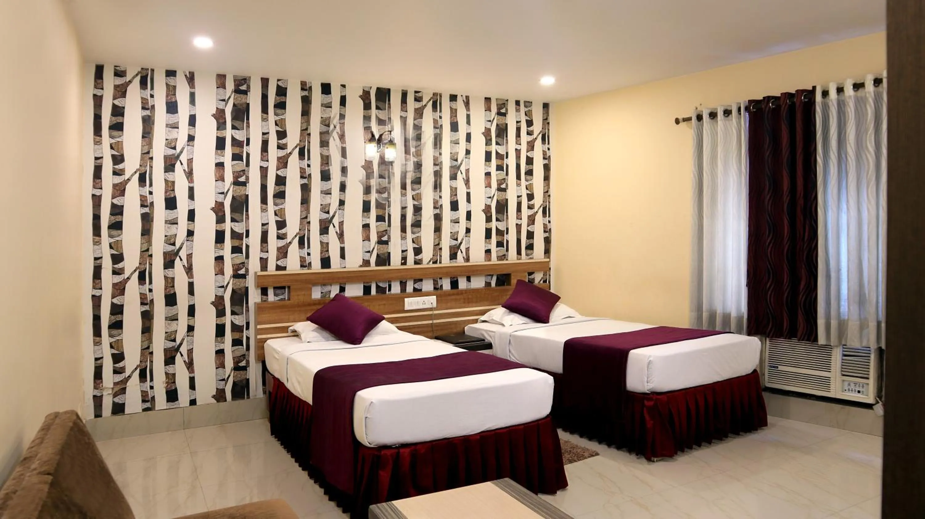 Bed in Hotel Executive Tower