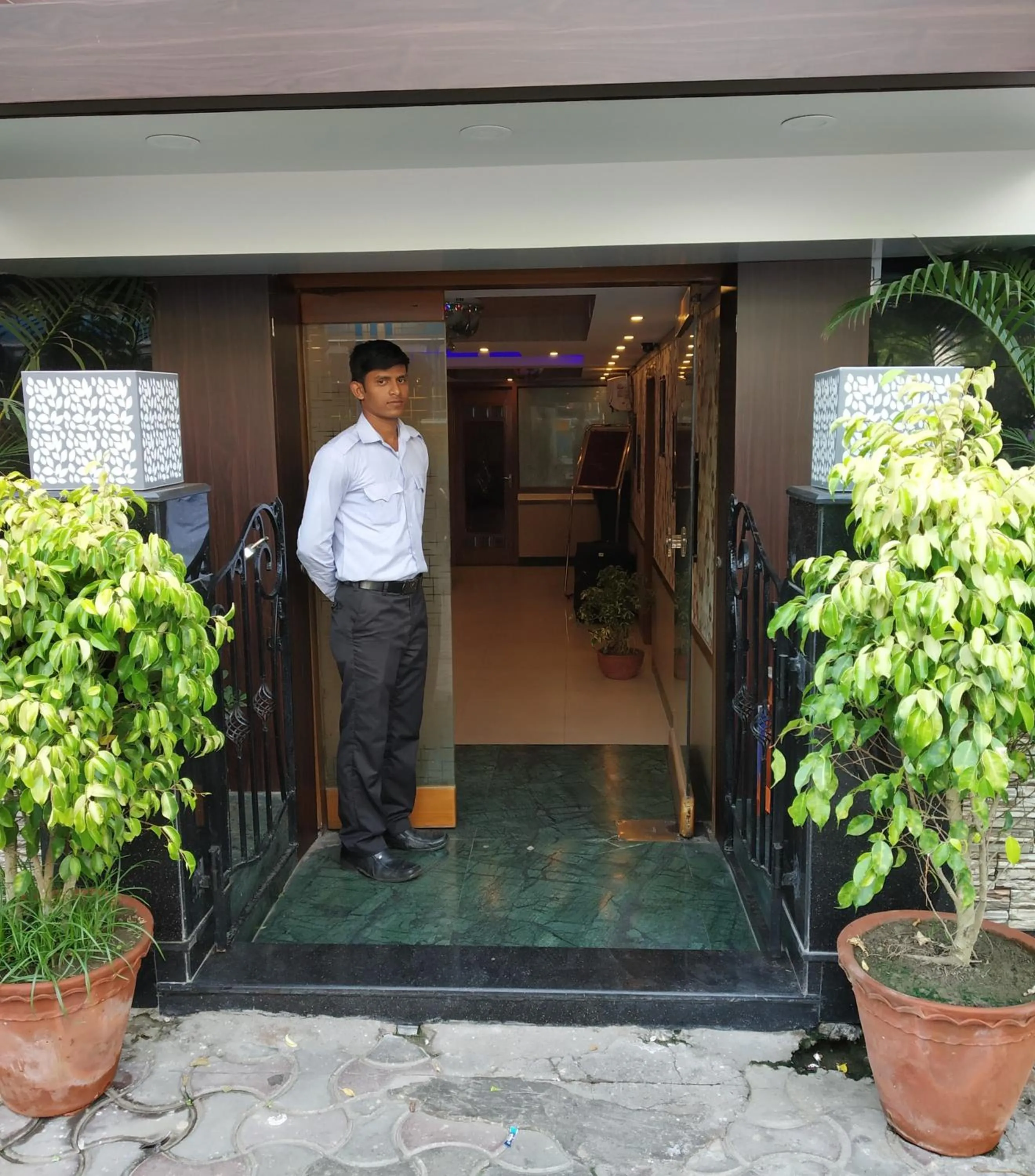 Facade/entrance in Hotel Executive Tower