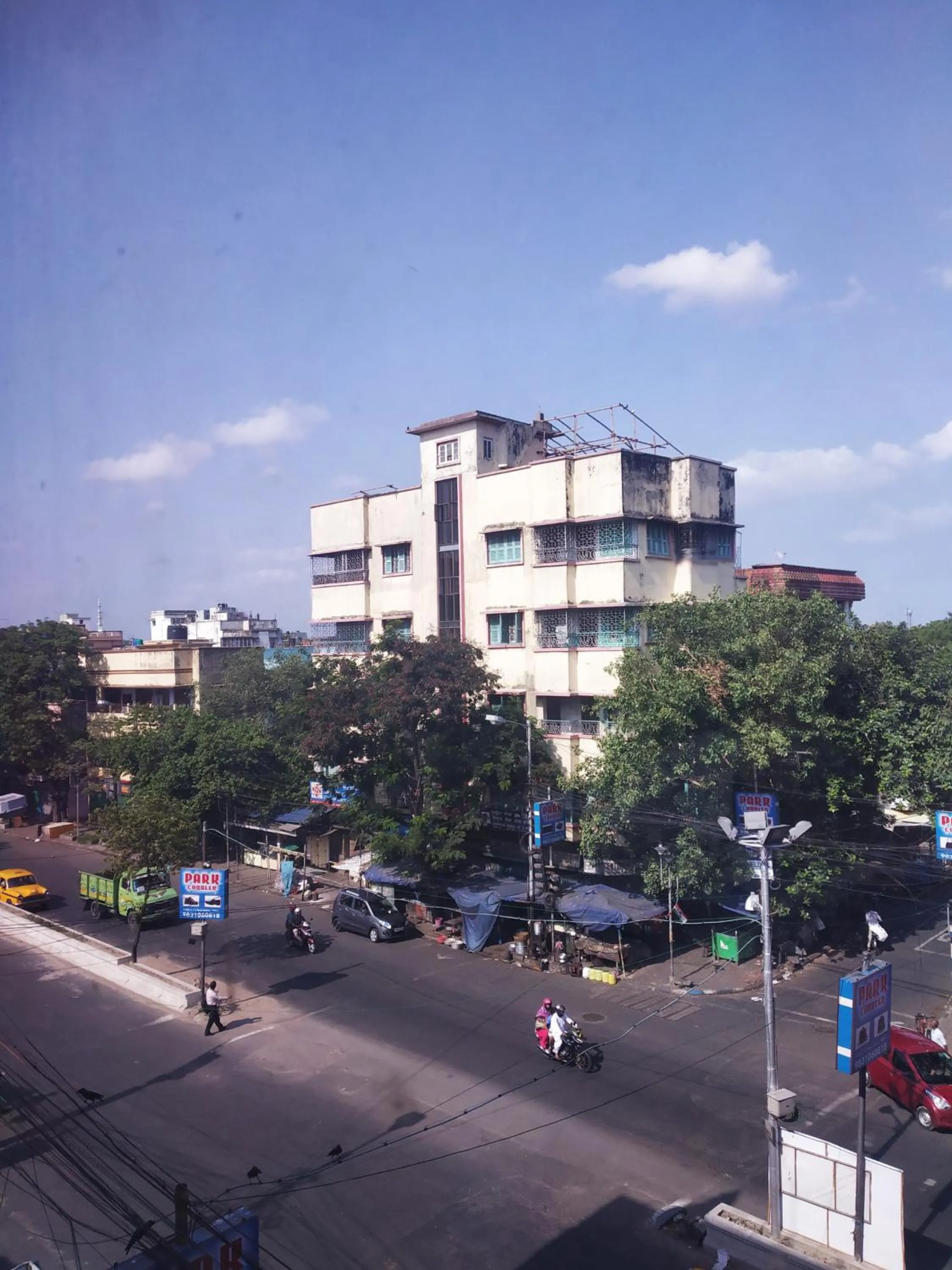 Neighbourhood in Hotel Executive Tower