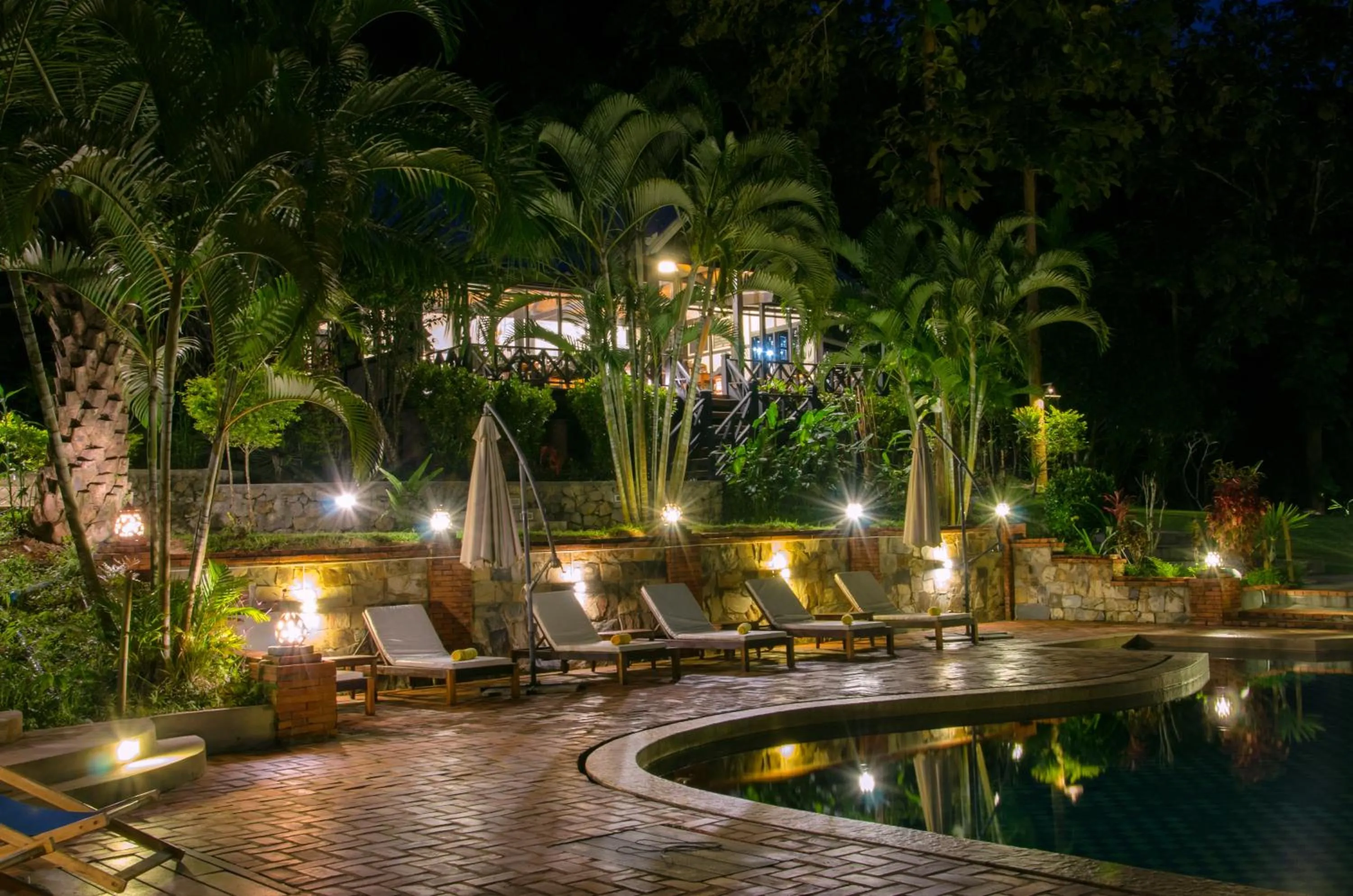 Night in Hillside - Nature Lifestyle Lodge