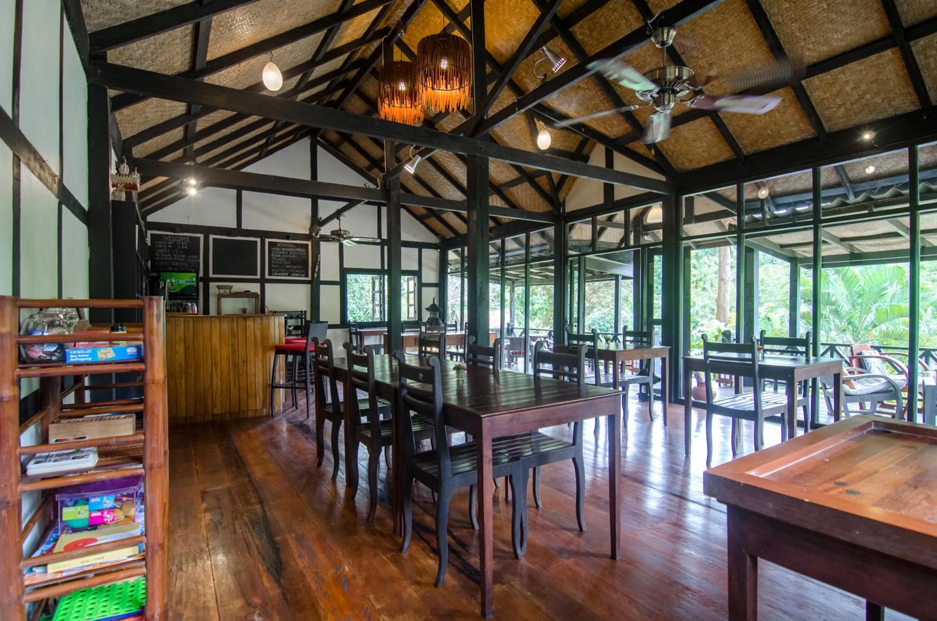 Restaurant/places to eat in Hillside - Nature Lifestyle Lodge