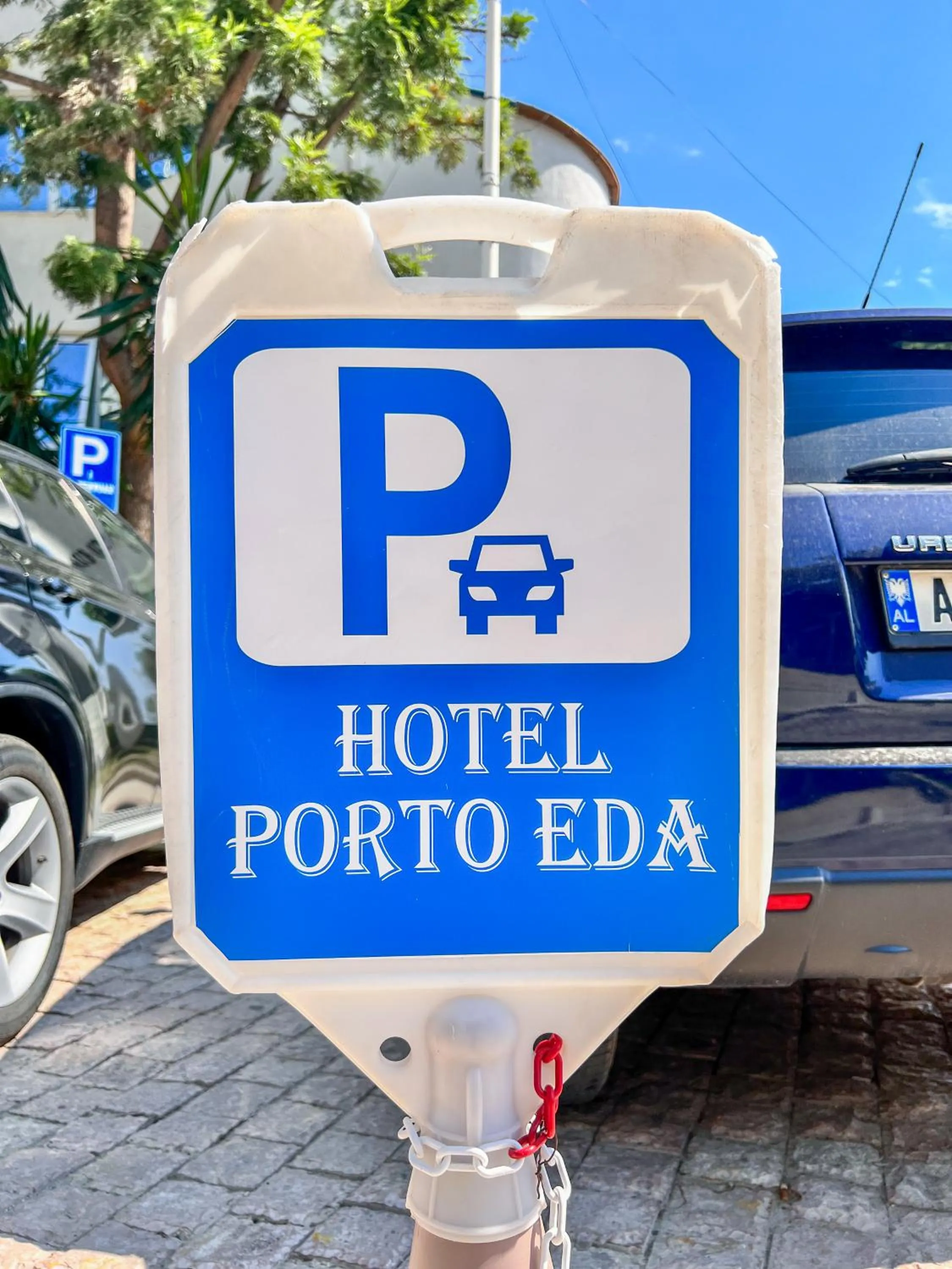 Parking in Porto Eda Hotel