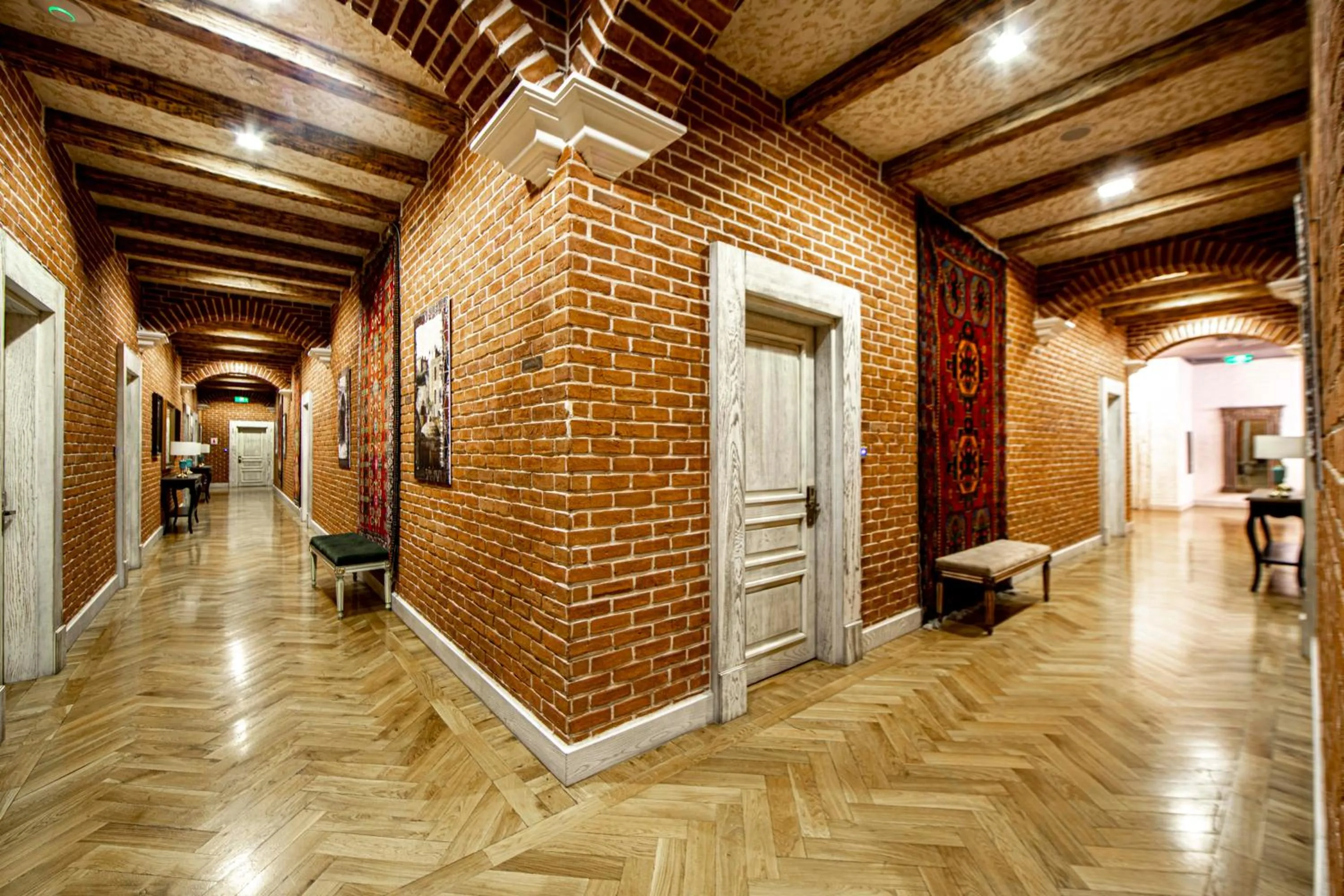 hair dresser in Sapphire Bayil Hotel