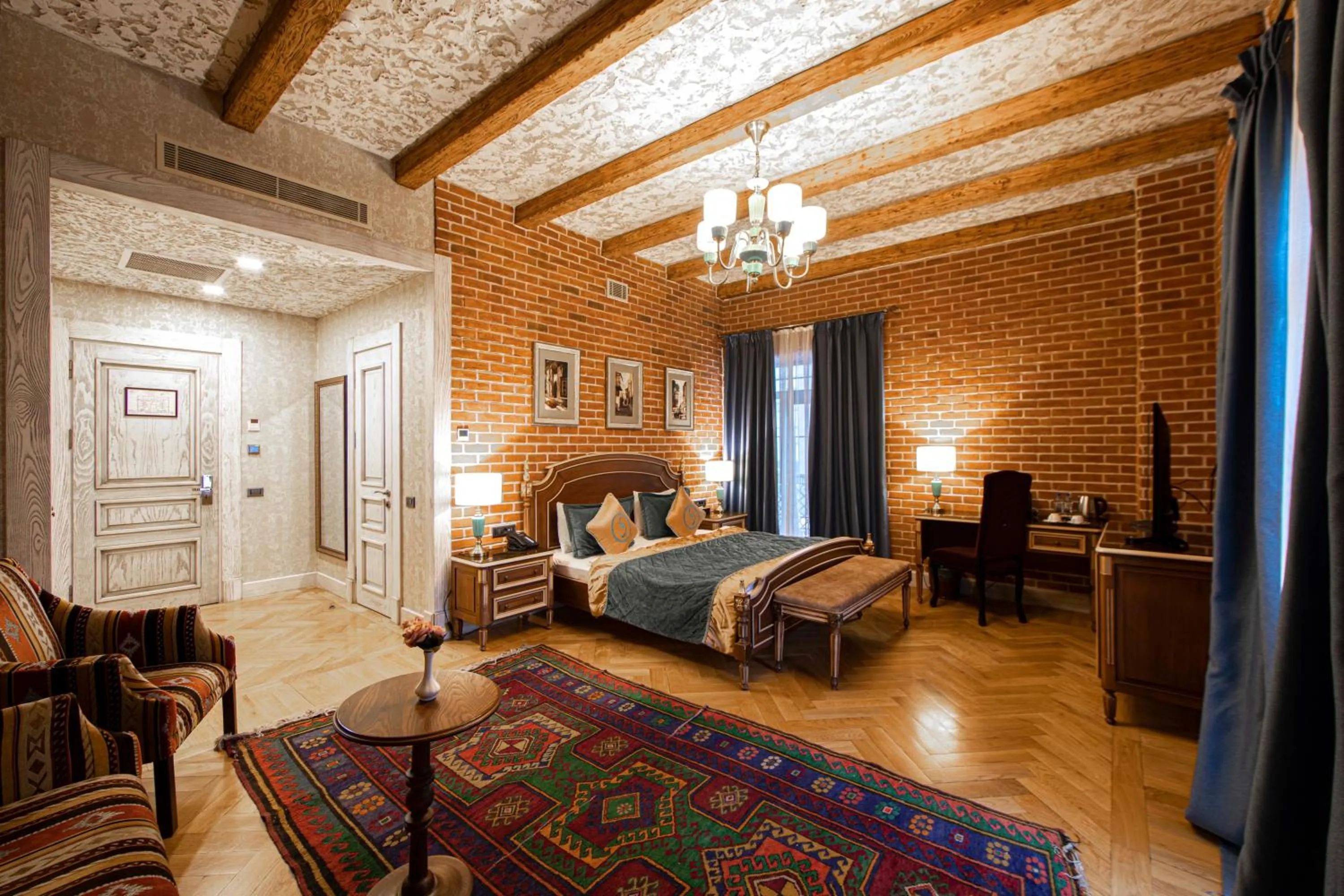 Photo of the whole room, Bed in Sapphire Bayil Hotel