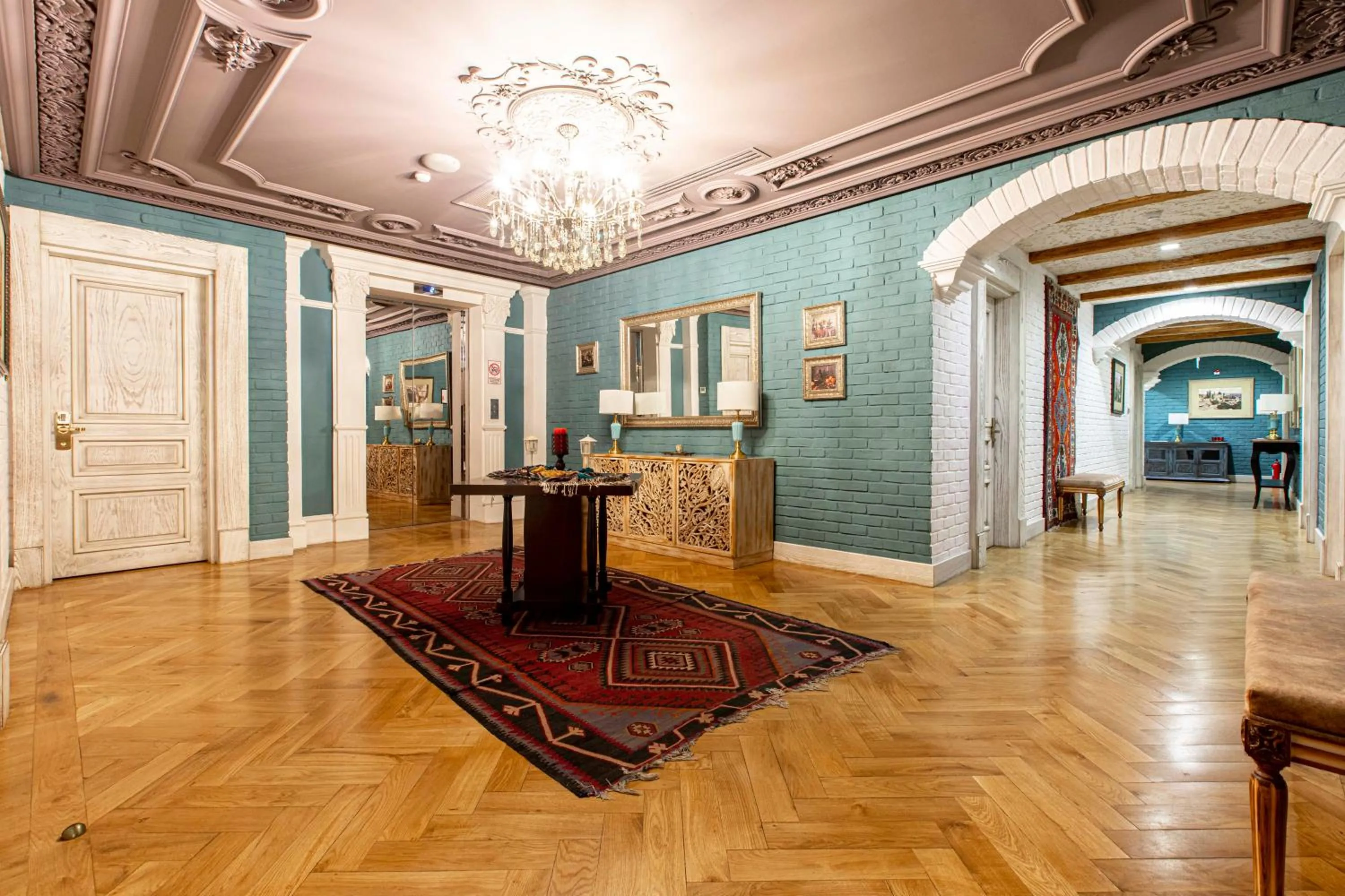 Lobby or reception in Sapphire Bayil Hotel