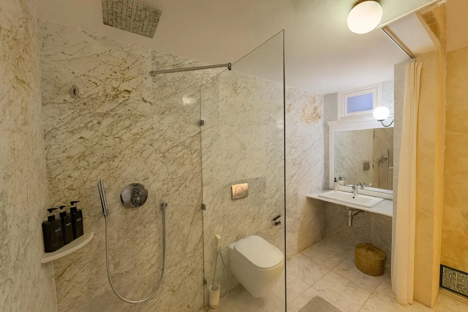 Bathroom in Dar Benti