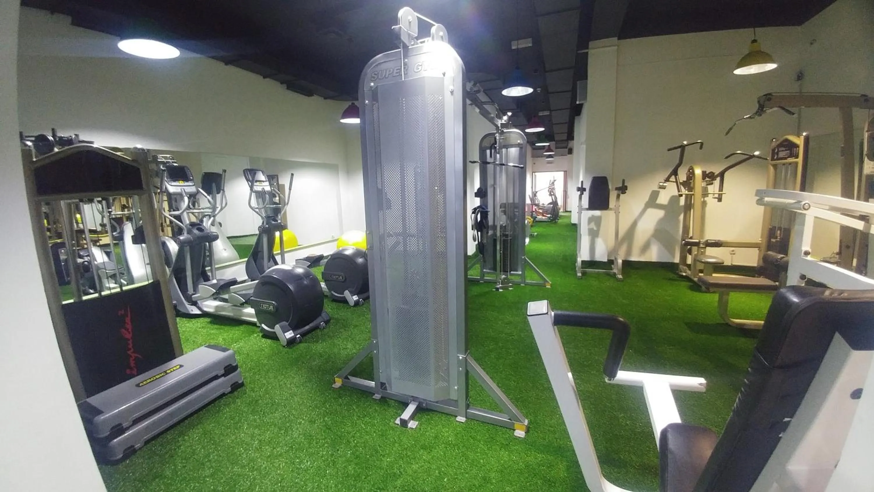 Fitness centre/facilities in Cross Resort Hotel