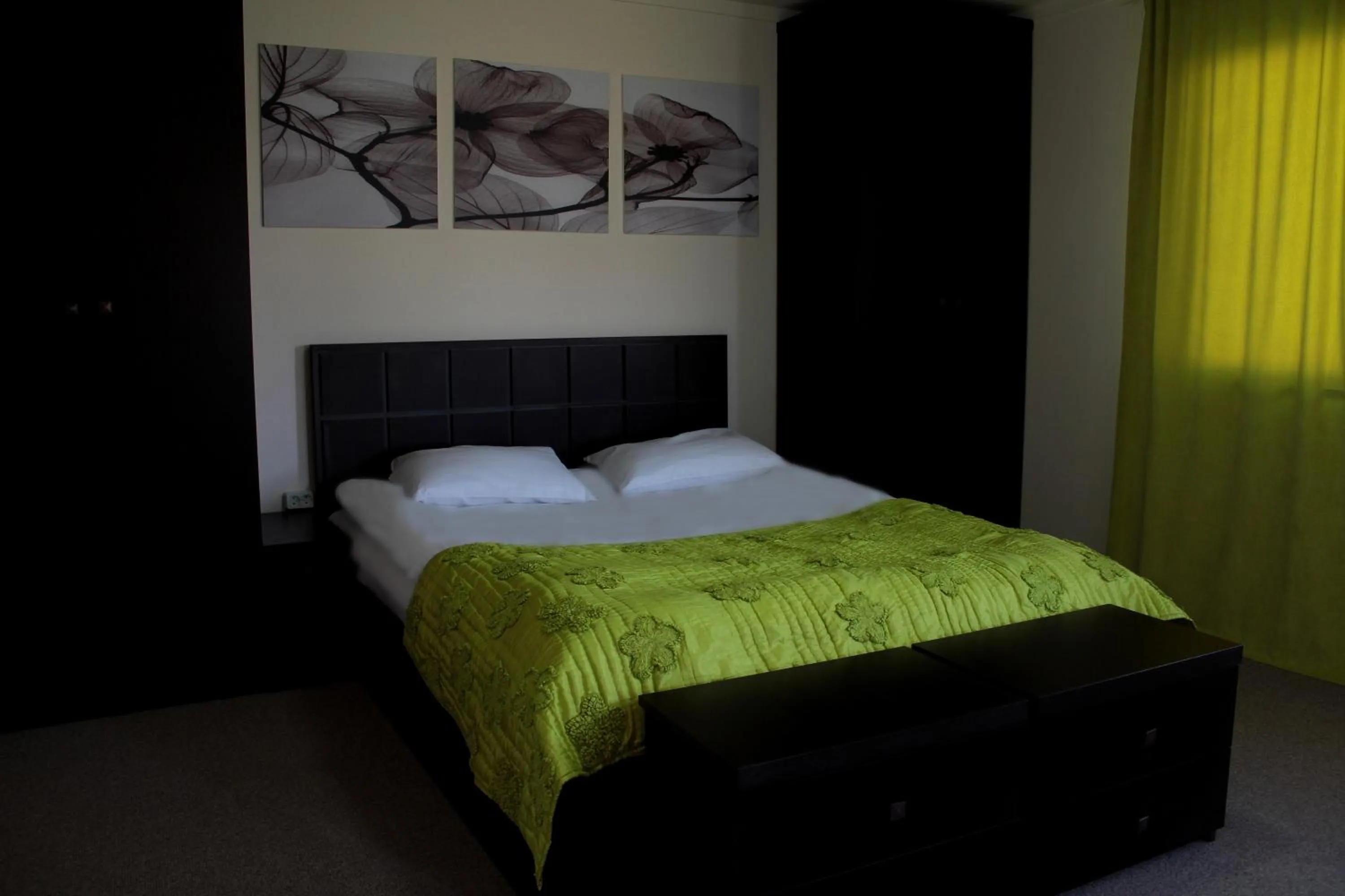 Photo of the whole room in Cross Resort Hotel