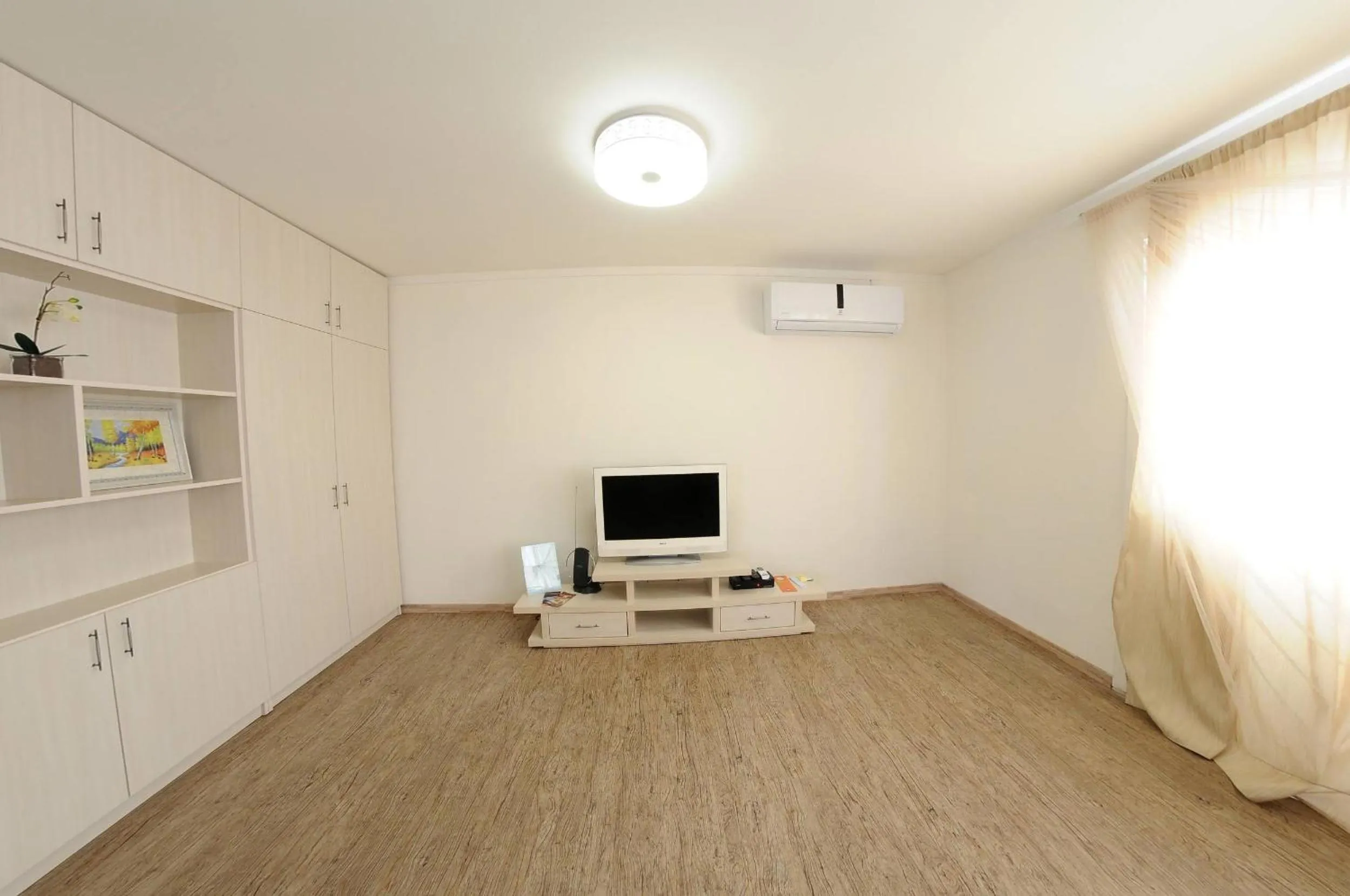 TV and multimedia in Cross Resort Hotel