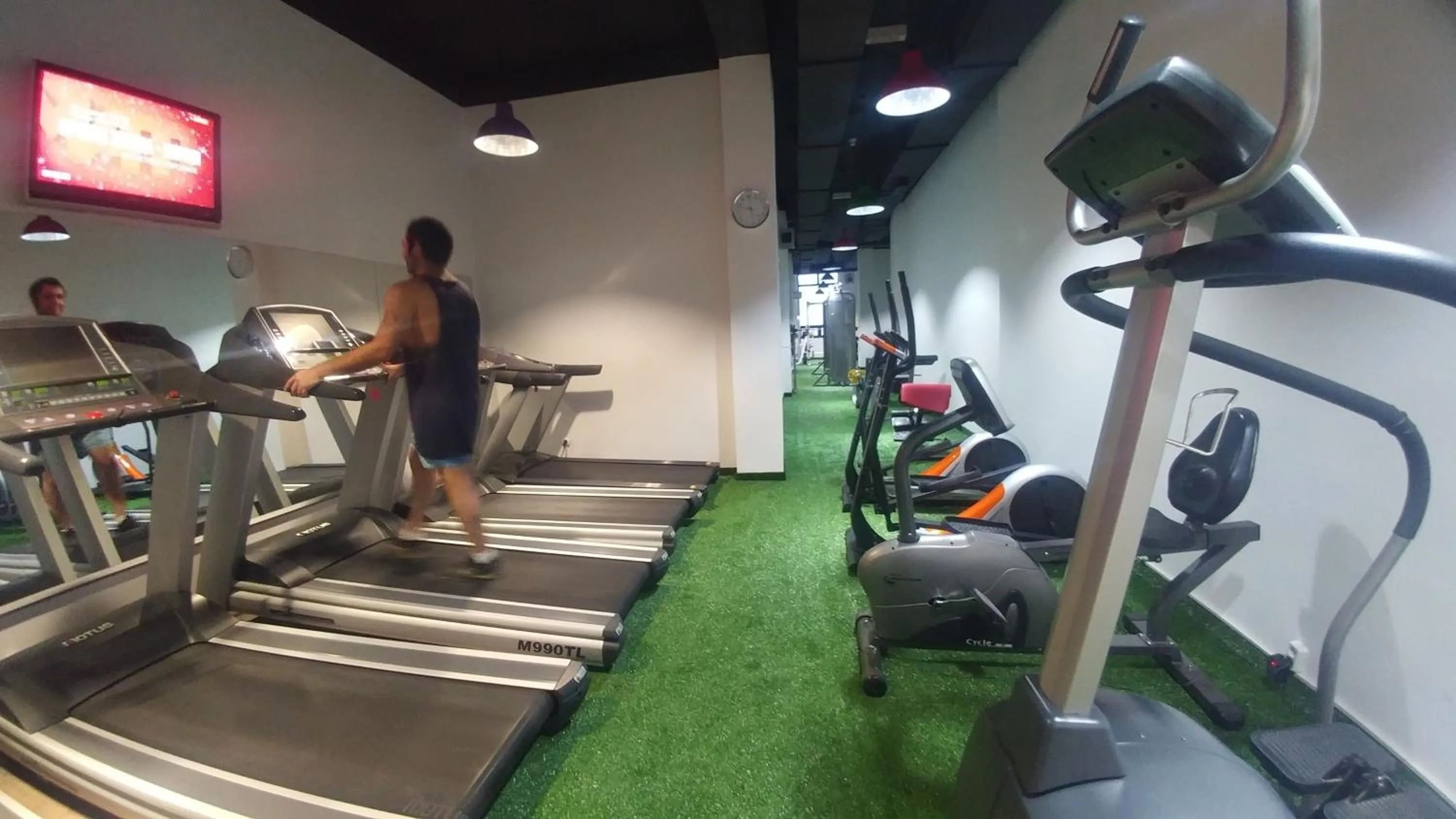 Fitness centre/facilities in Cross Resort Hotel