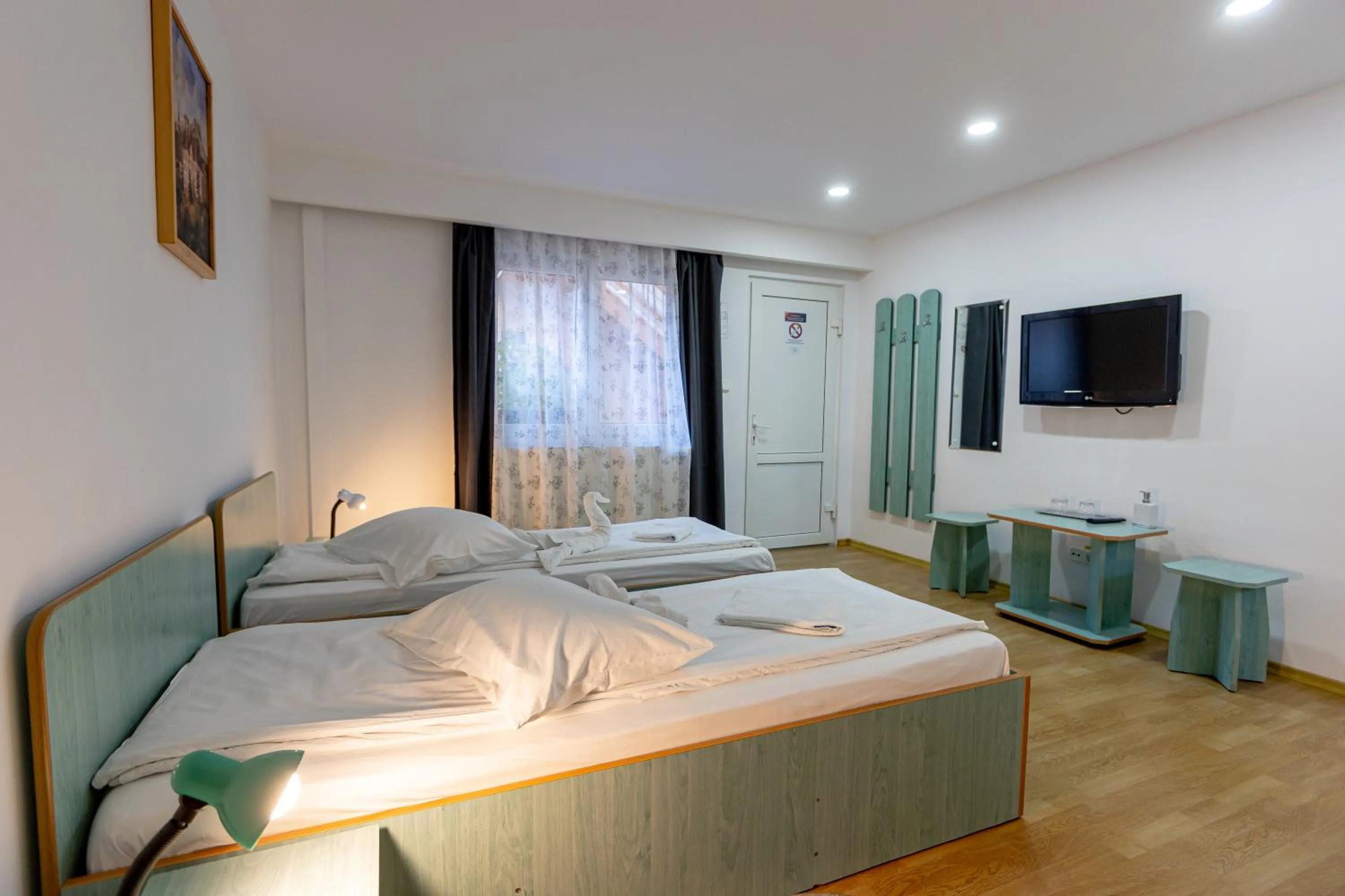 Photo of the whole room, Bed in Pensiunea Joker