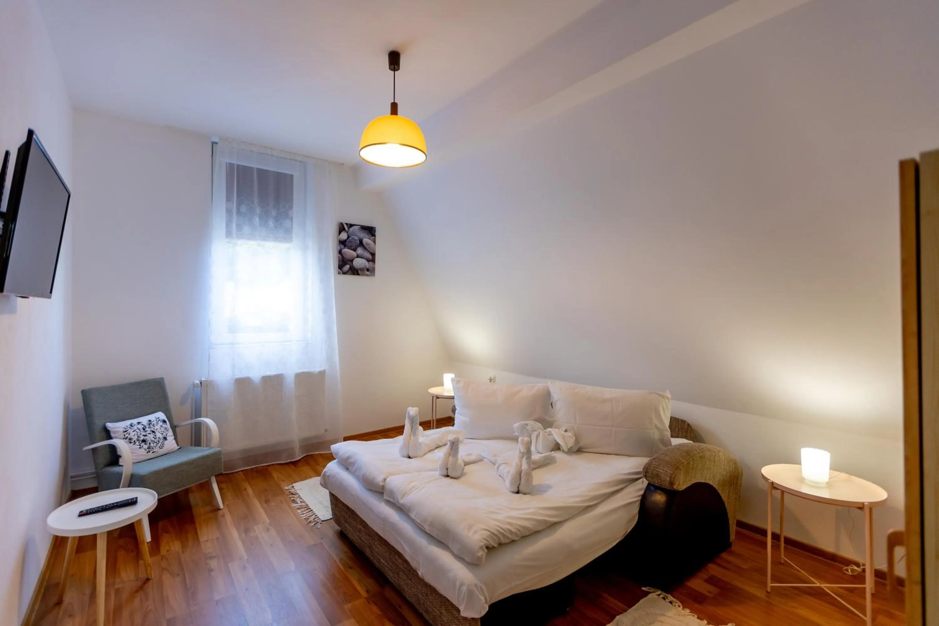 Photo of the whole room, Bed in Pensiunea Joker