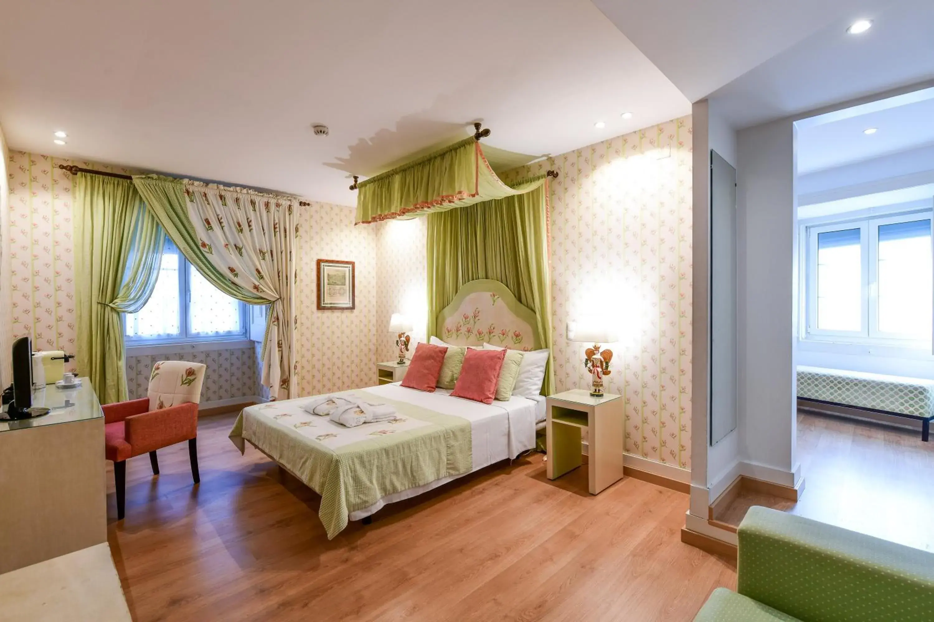 Superior Double or Twin Room in Casa de Sao Mamede Hotel Superior Double or Twin Room in Casa de Sao Mamede Hotel