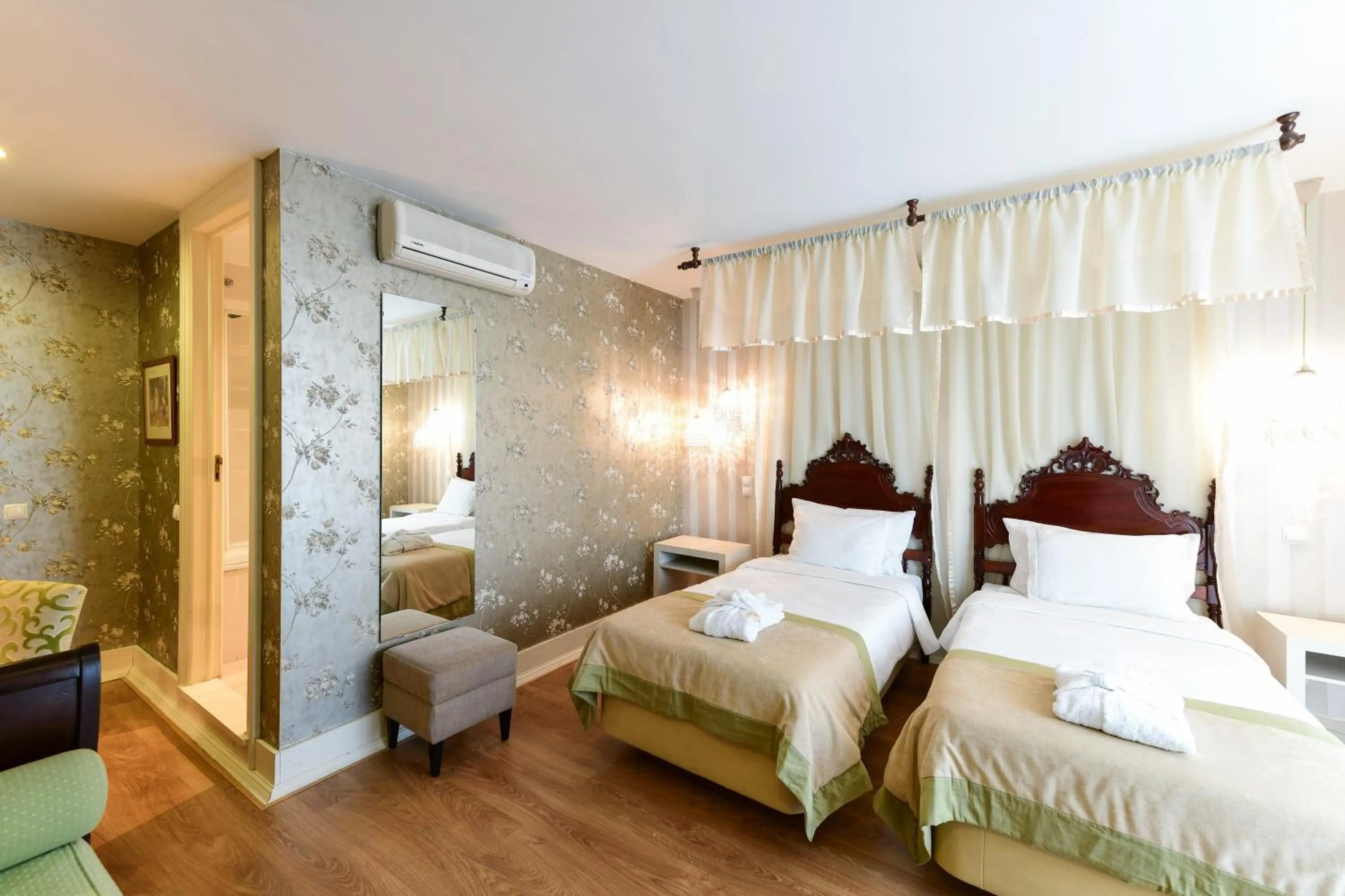 Bedroom, Bed in Casa de Sao Mamede Hotel