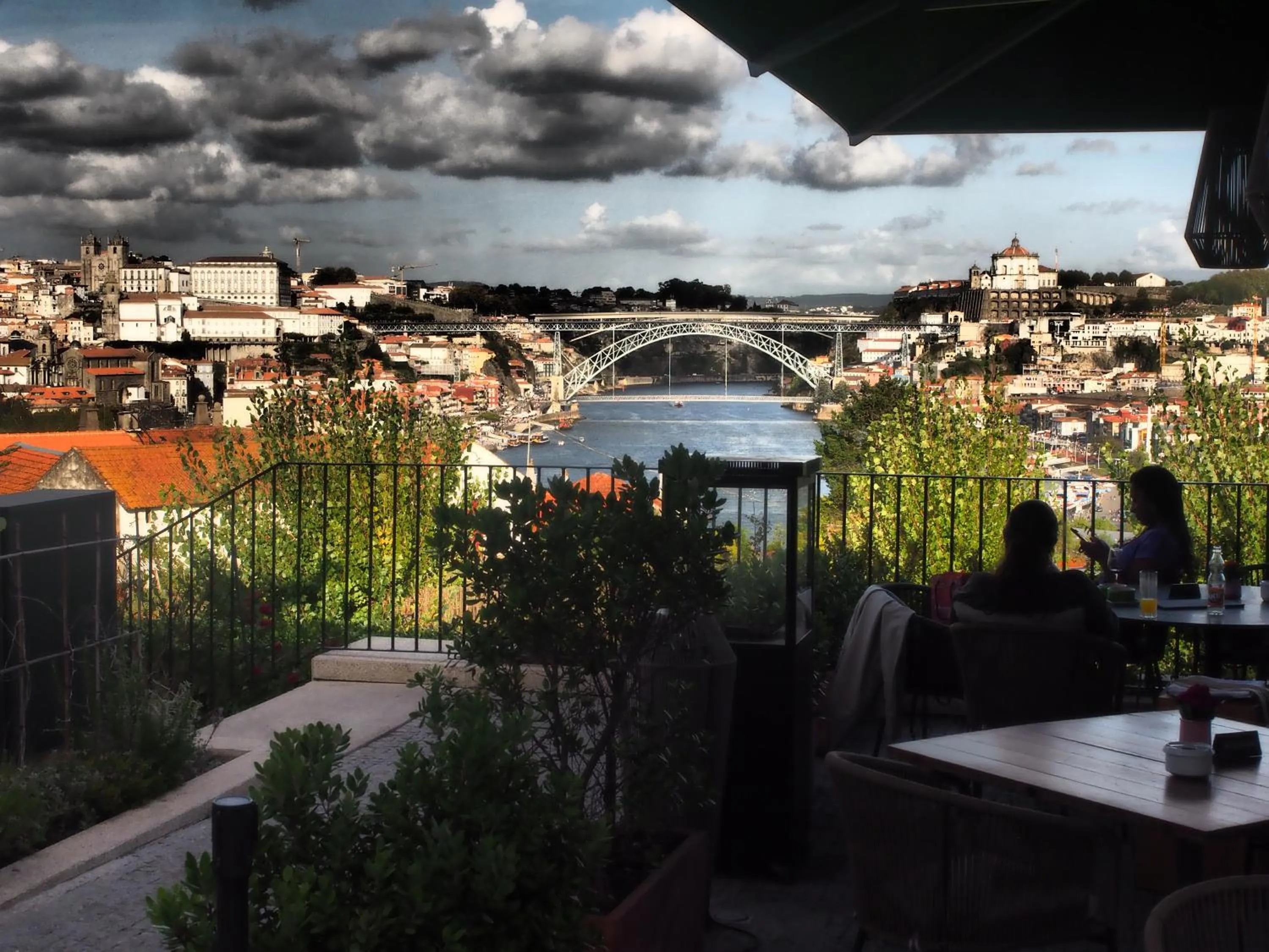 Nearby landmark in Palace Museum & National Monument - Espaço Palmeiras