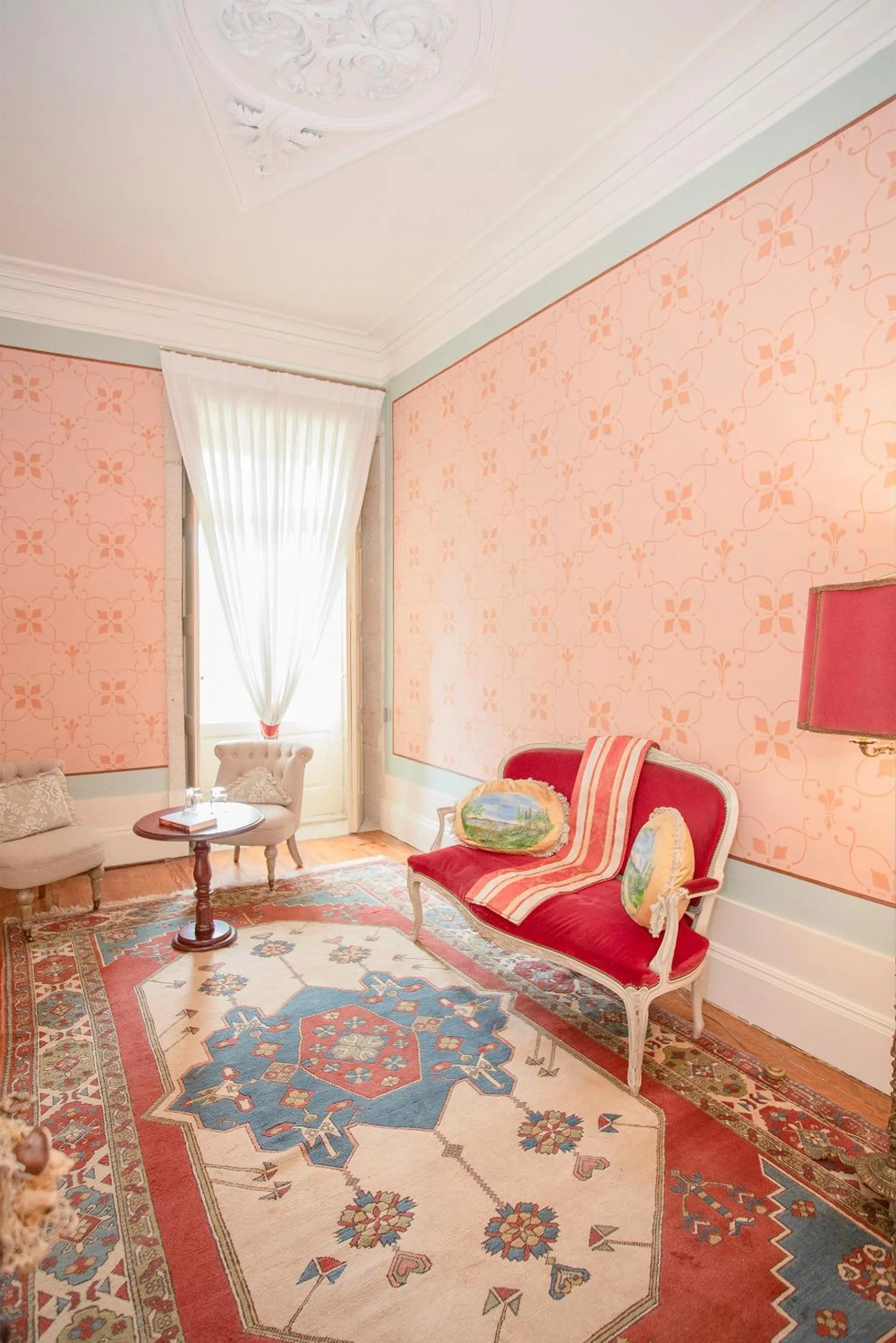 Photo of the whole room in Palace Museum & National Monument - Espaço Palmeiras