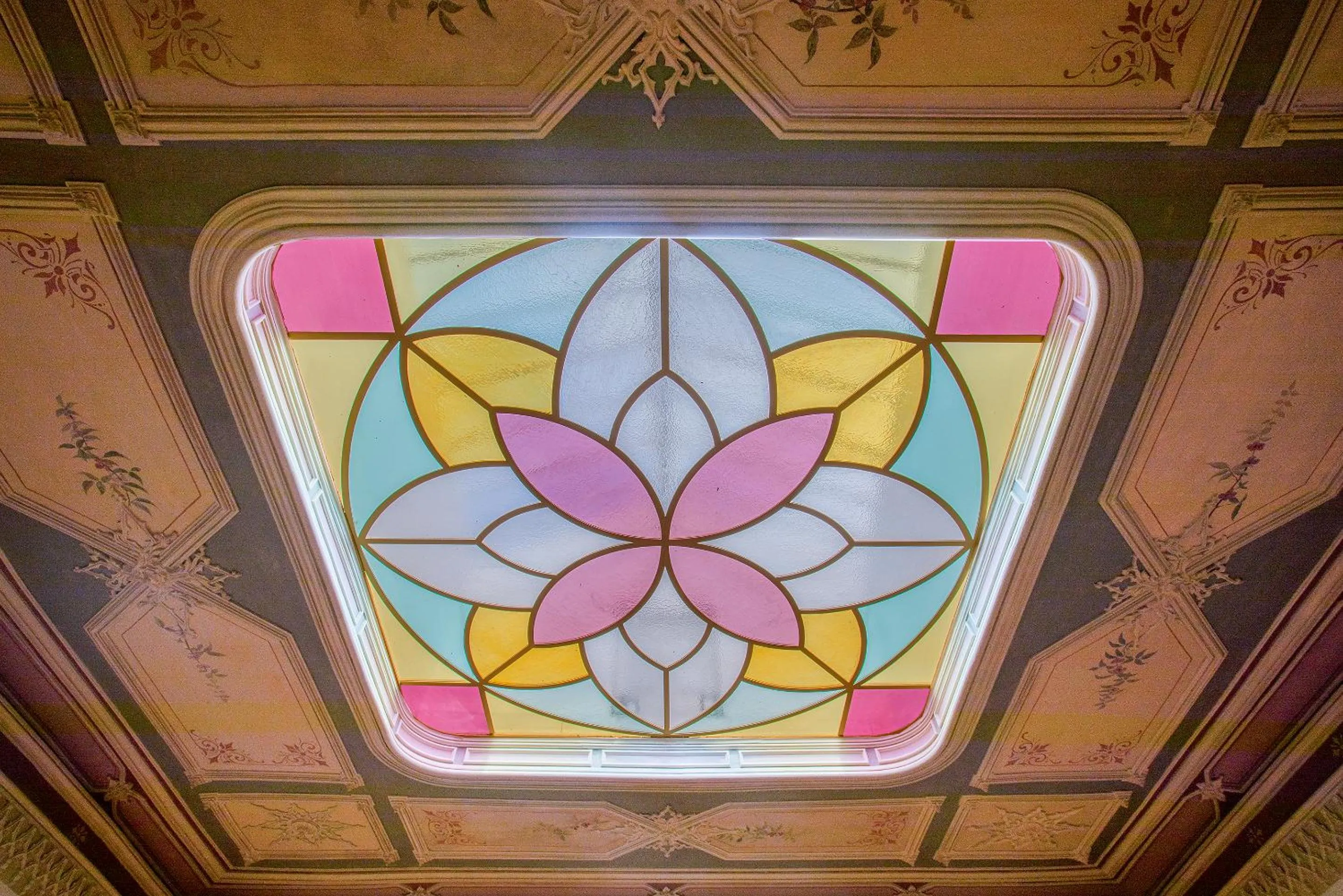 Area and facilities in Palace Museum & National Monument - Espaço Palmeiras