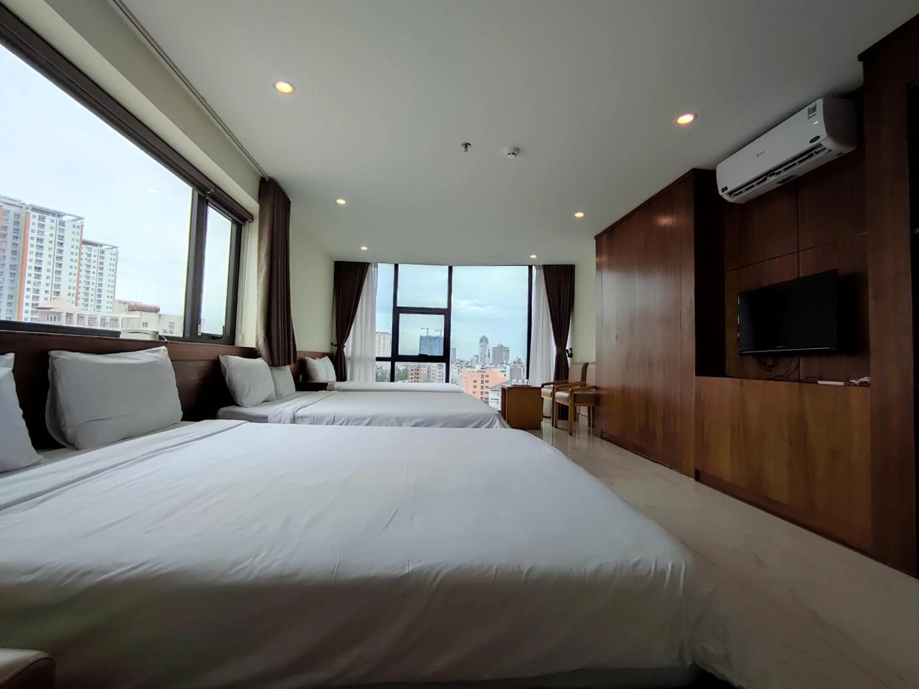 Photo of the whole room, Bed in HỒNG HẢI 2 HOTEL