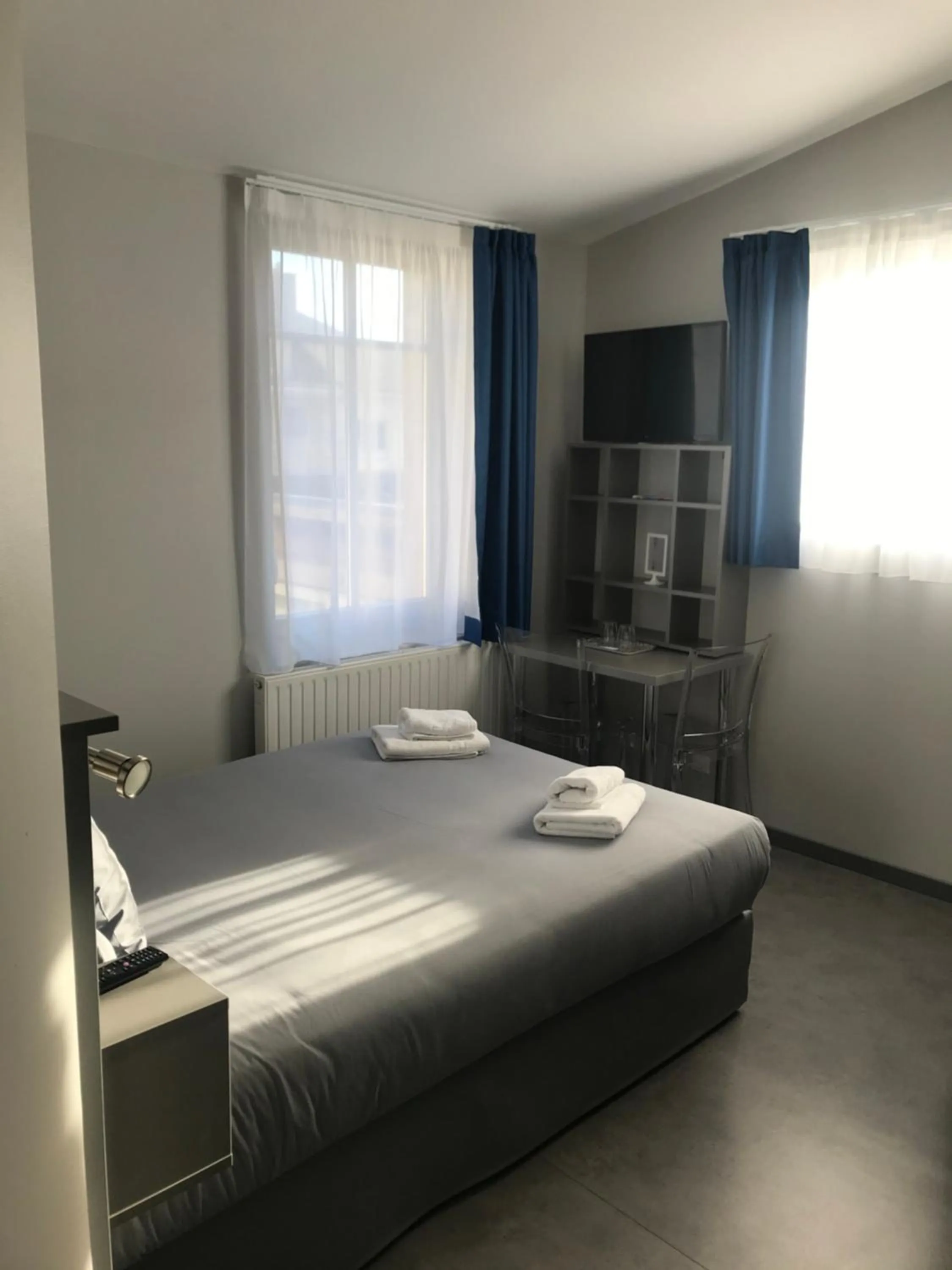 Bed in Smart Appart Caen République