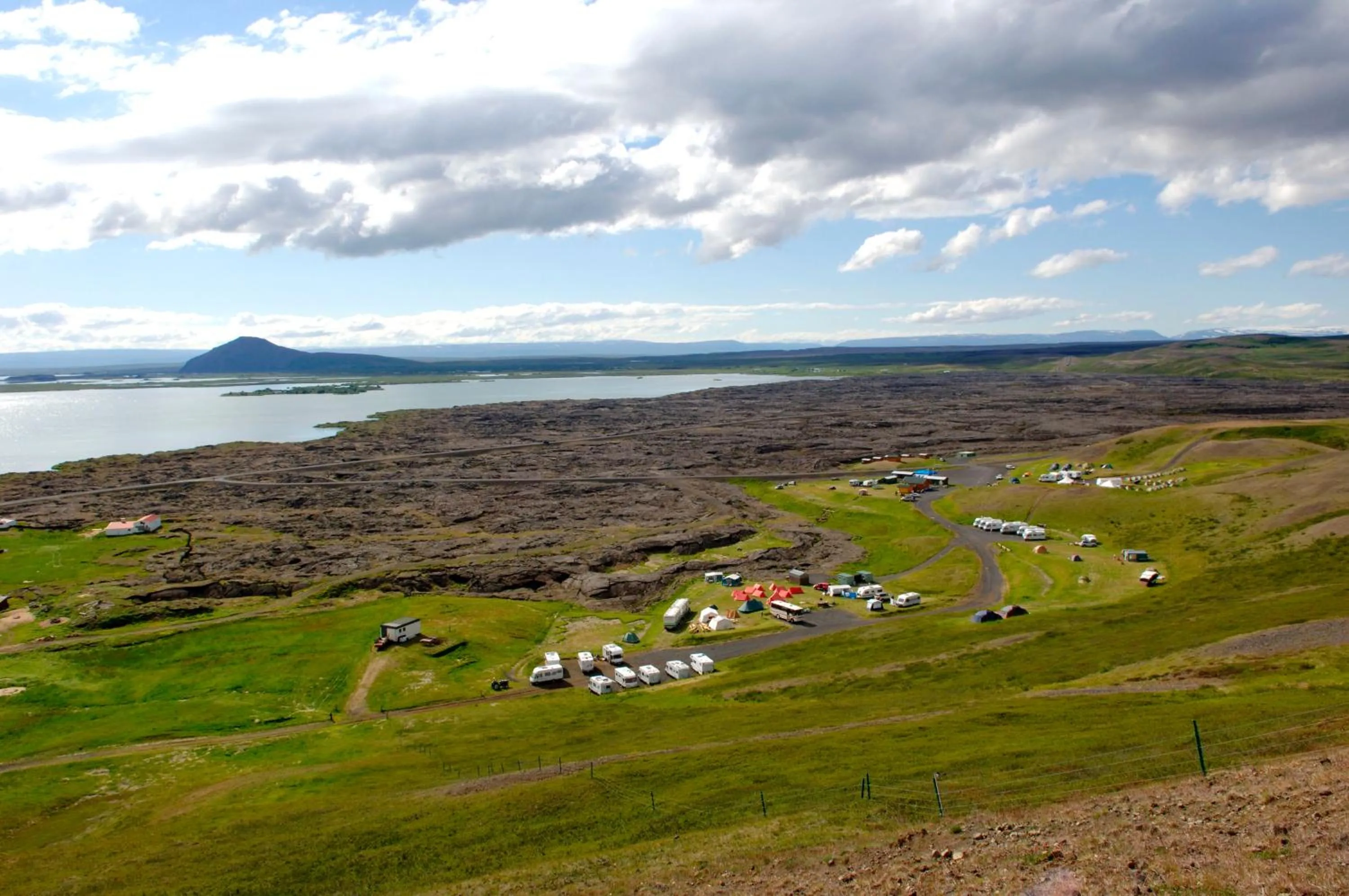 Area and facilities in Hlid Cottages