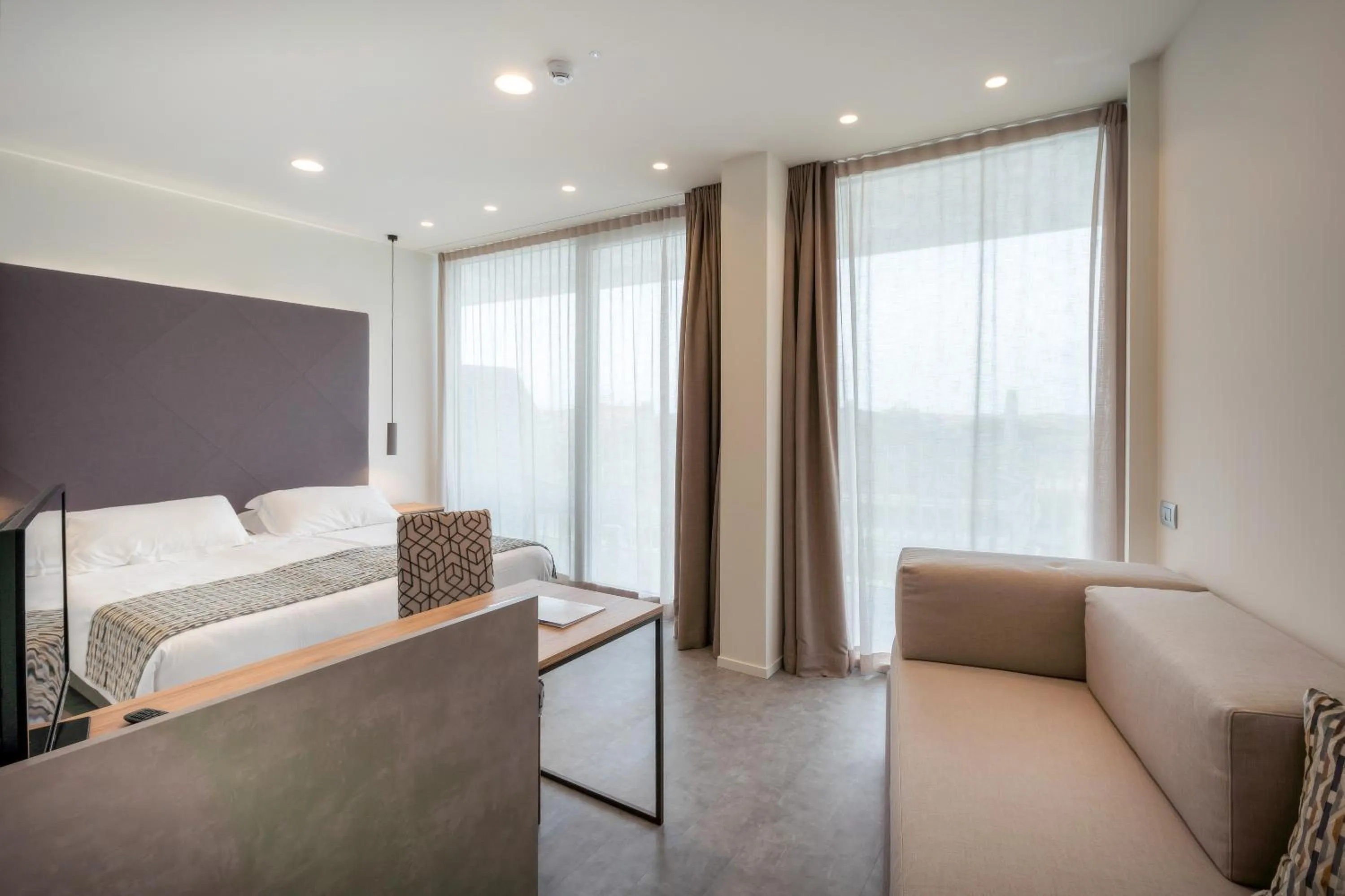 Photo of the whole room, Bed in Hotel Garden Sea Wellness & Spa 4 stelle superior