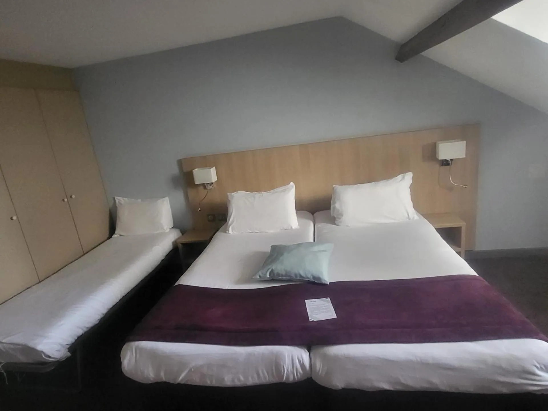 Family, Bed in Hotel Kyriad and Spa Reims centre