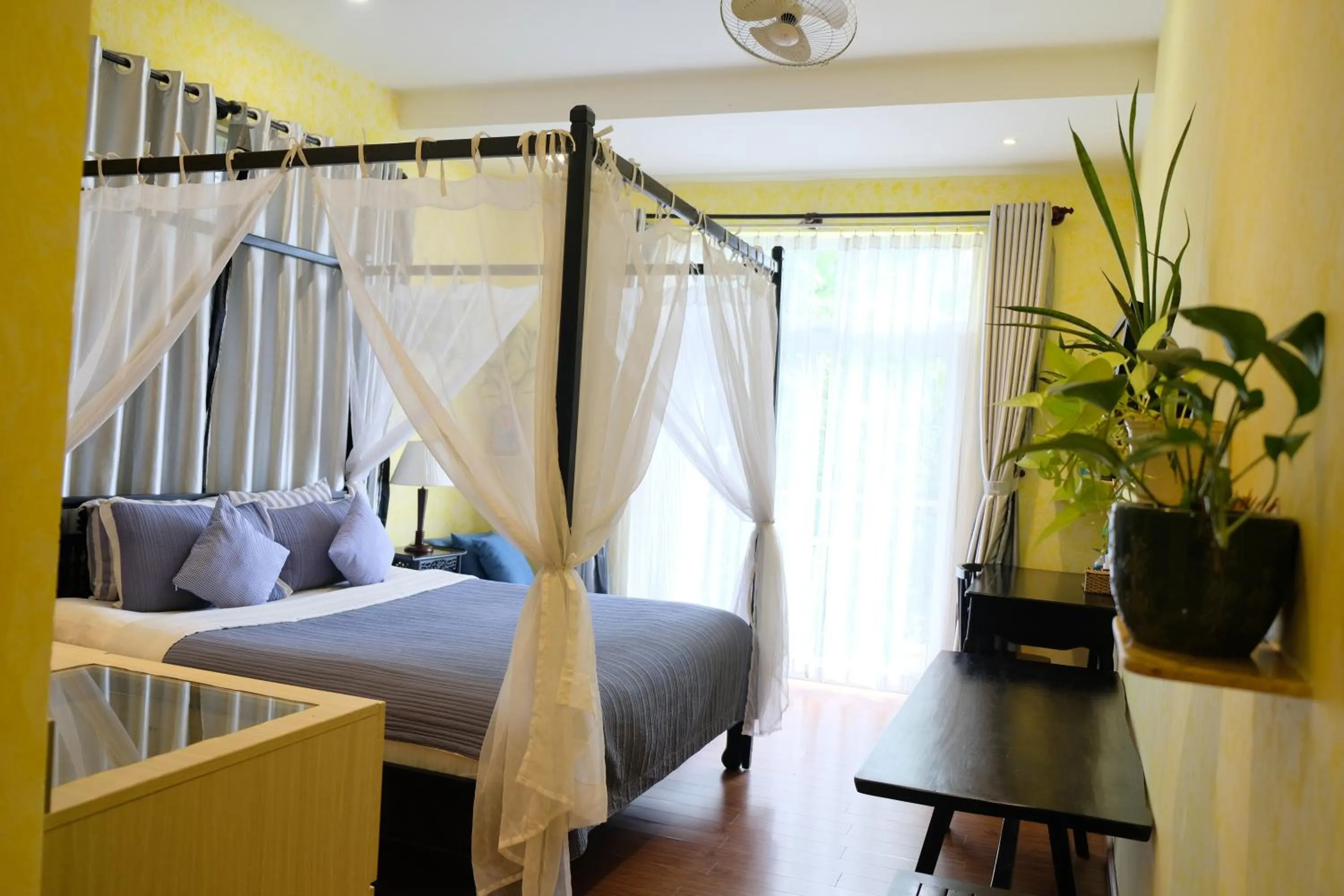 Bed in La Marina Boutique Hotel & Spa