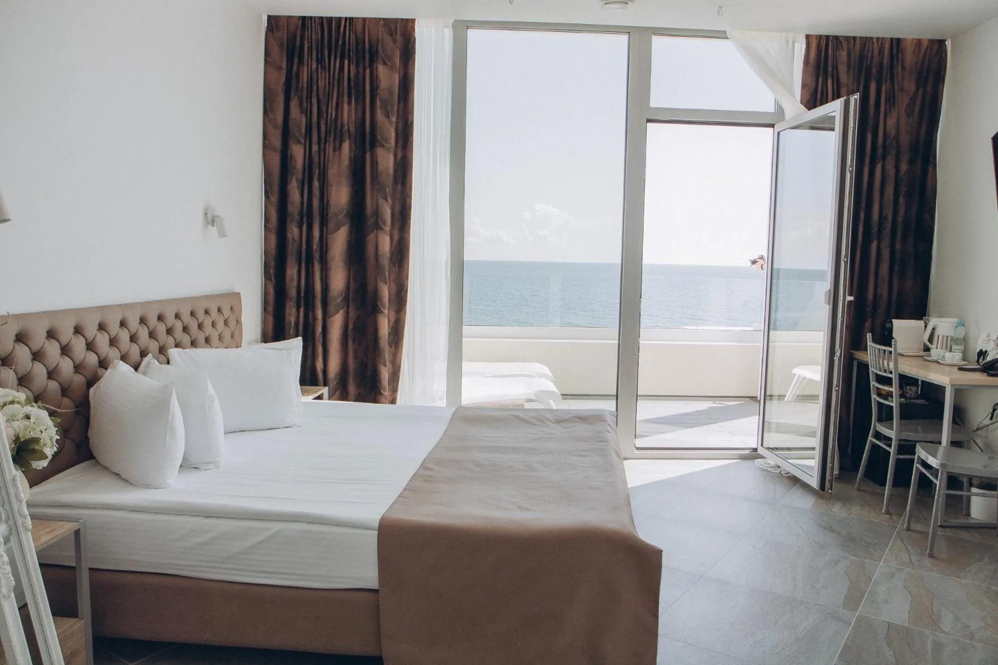 Sea view, Bed in Boutique Hotel Portofino
