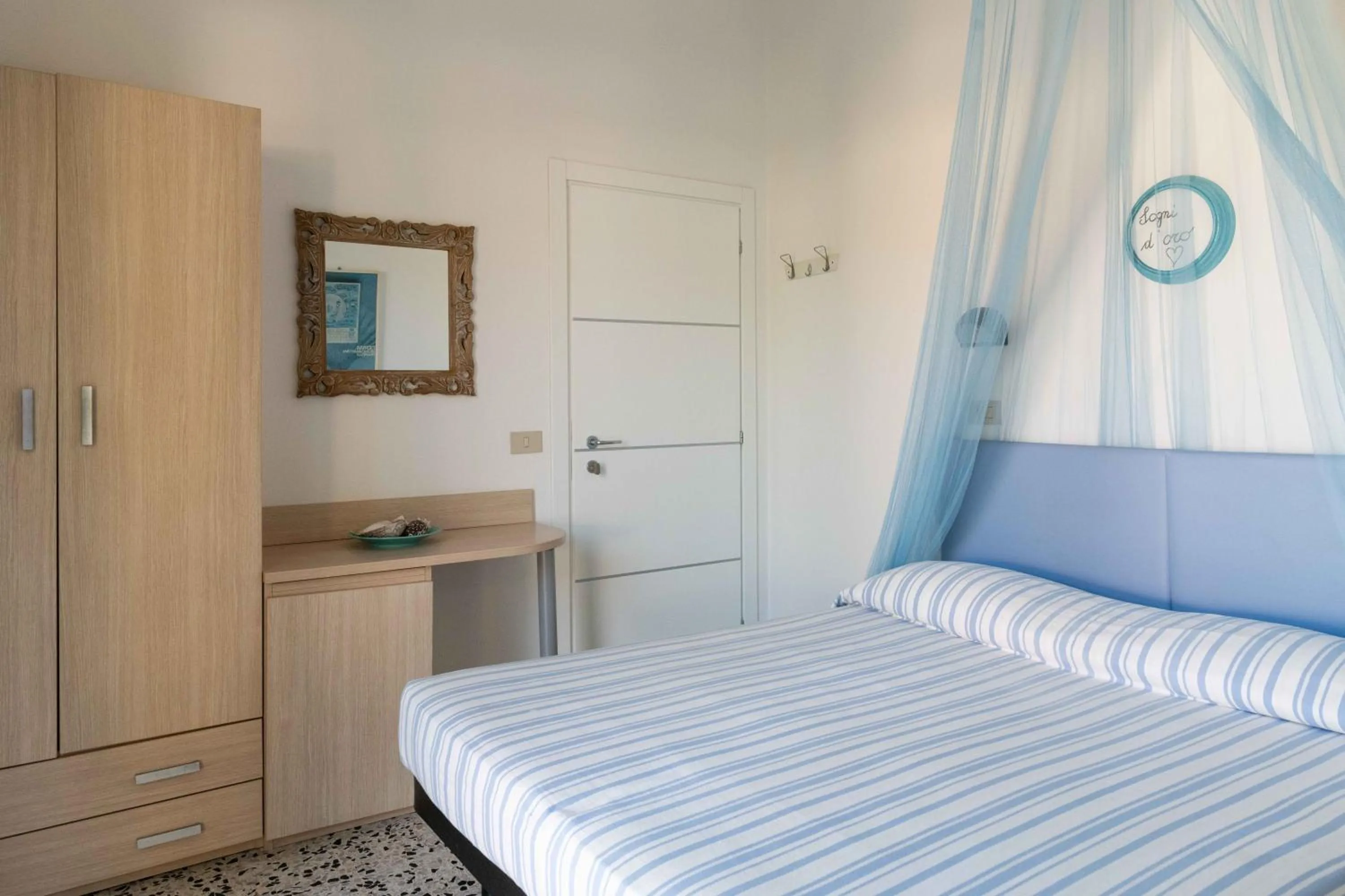 Bed in Hotel Smart Cervia B&B