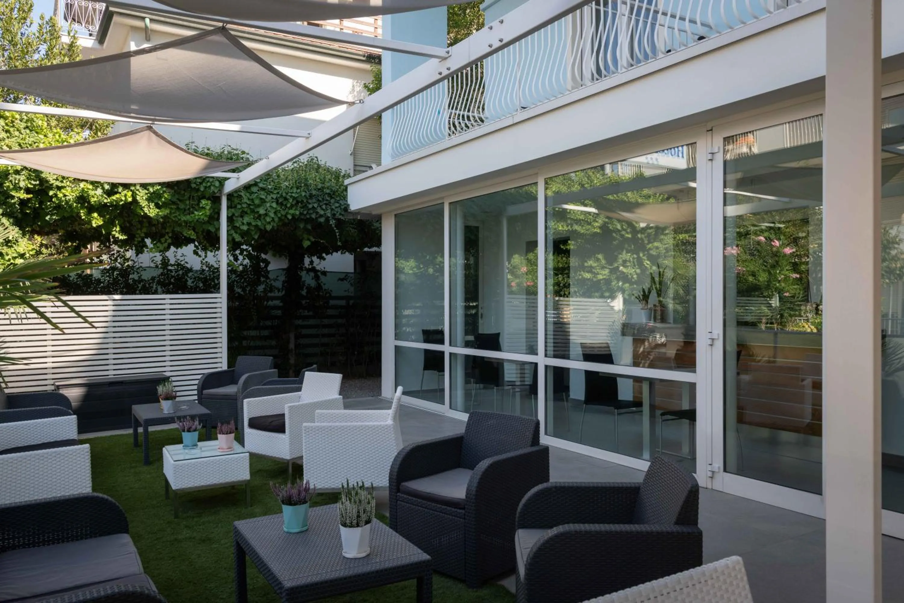 Garden in Hotel Smart Cervia B&B