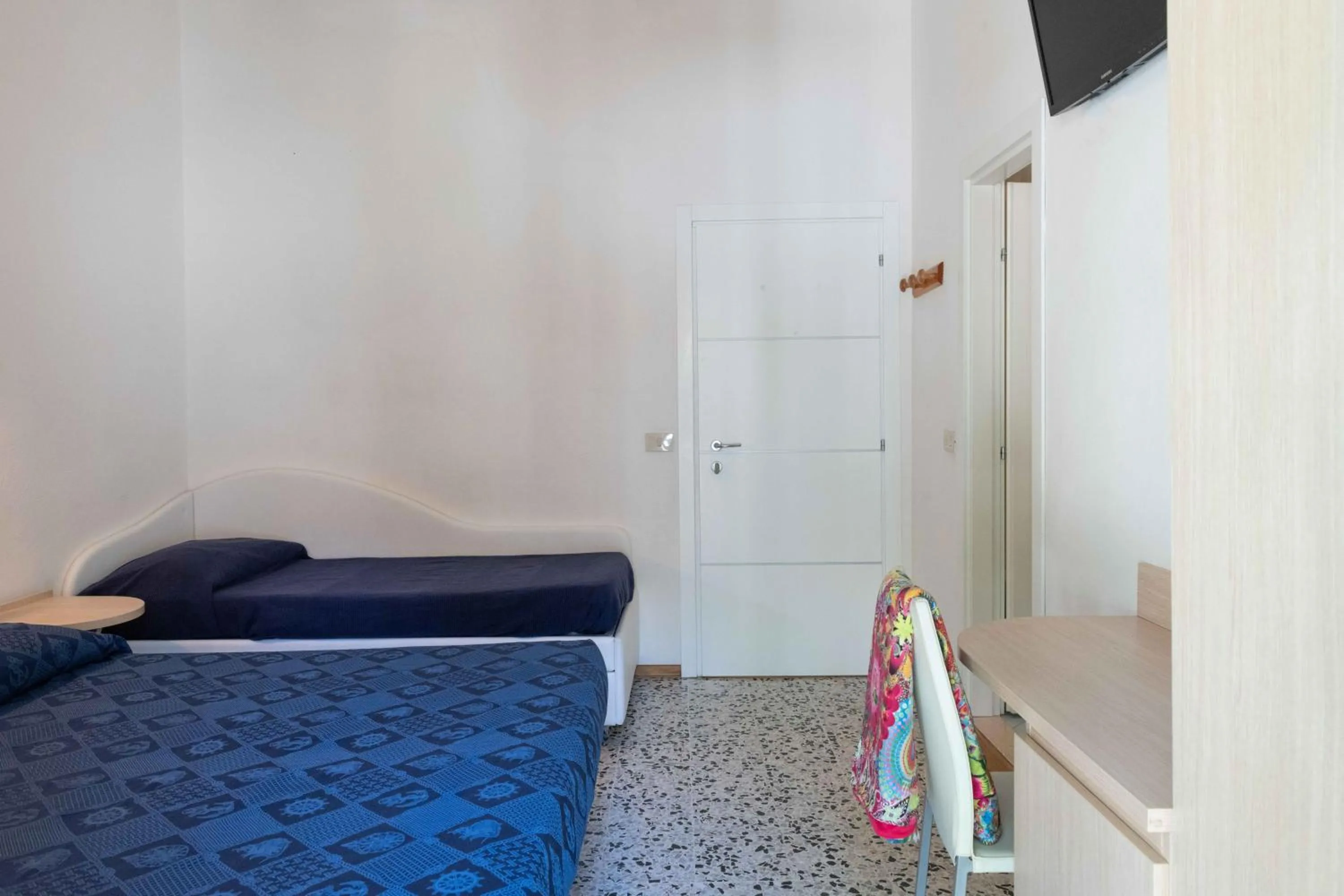 Bed in Hotel Smart Cervia B&B
