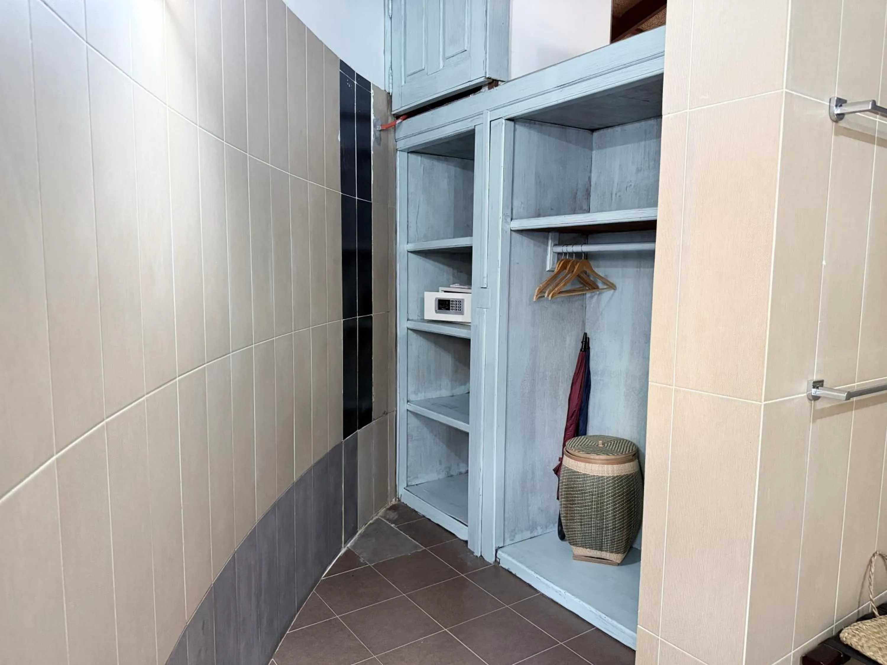 Nataya Round House Coral Bay Resort