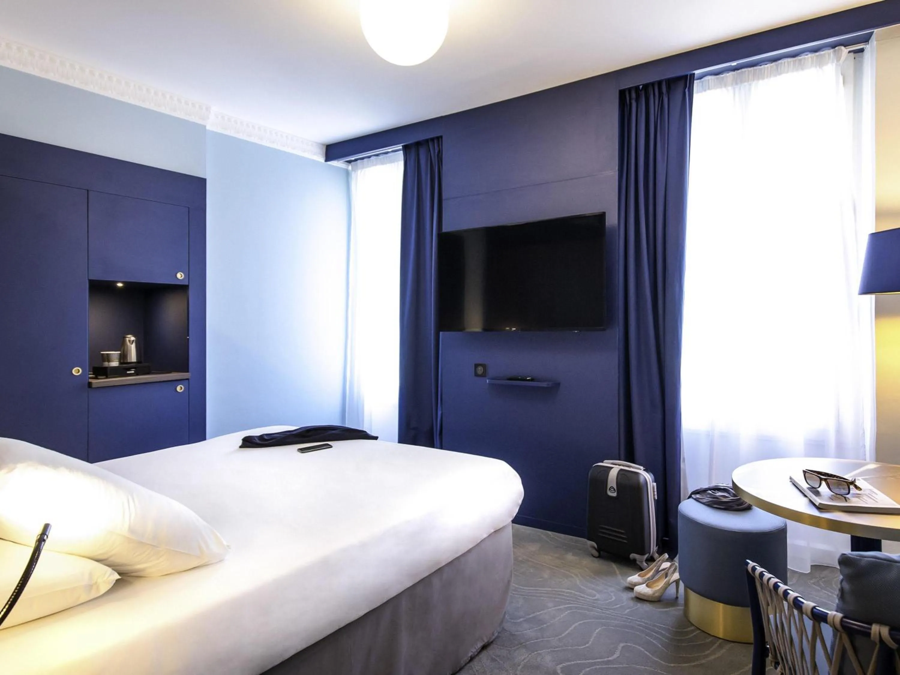 Bedroom, Bed in Mercure Marseille Centre Bompard La Corniche